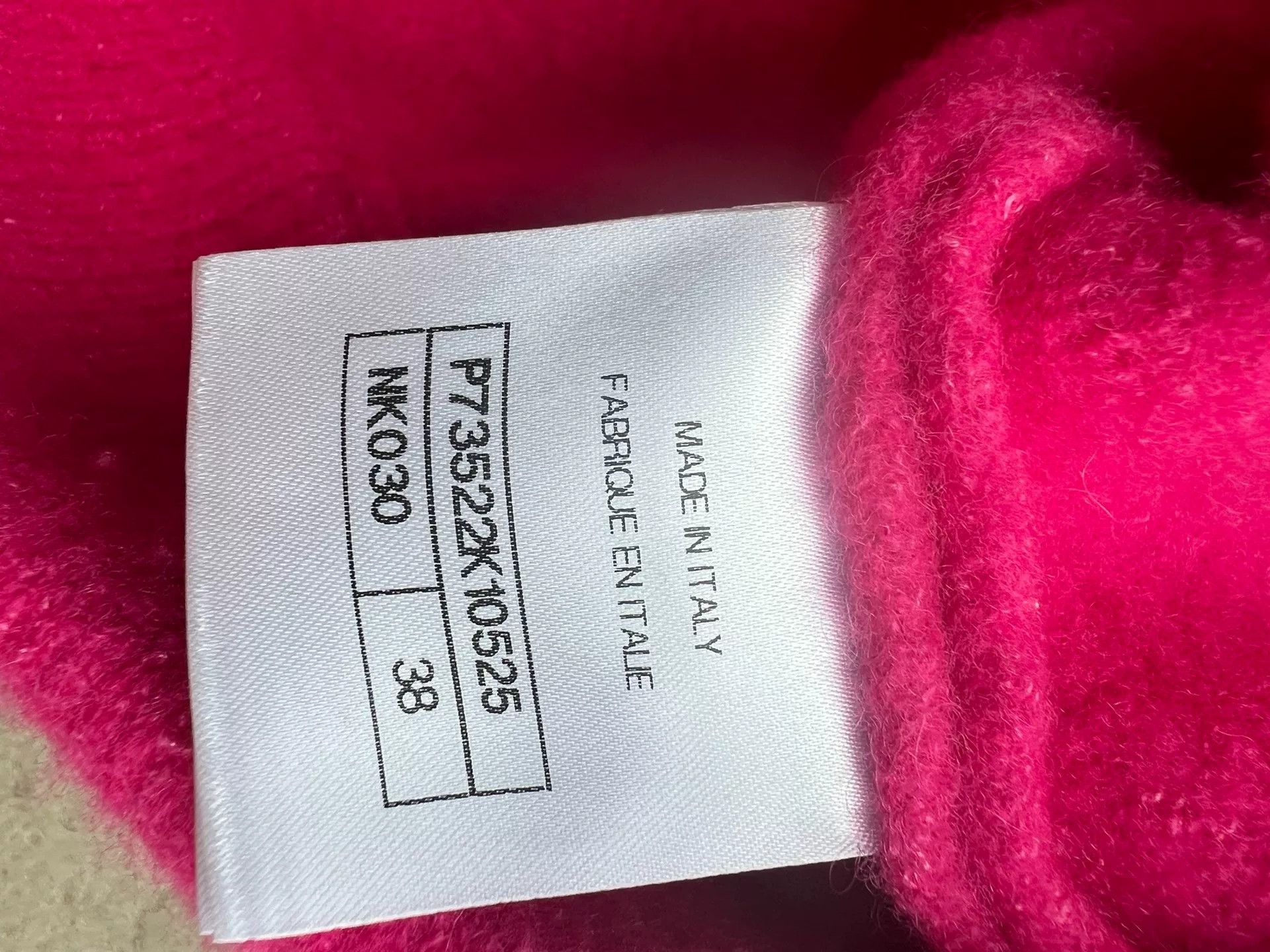 Chanel Chanel Pink Cashmere Knit Cardigan Size US M / EU 48-50 / 2 - 5 Thumbnail