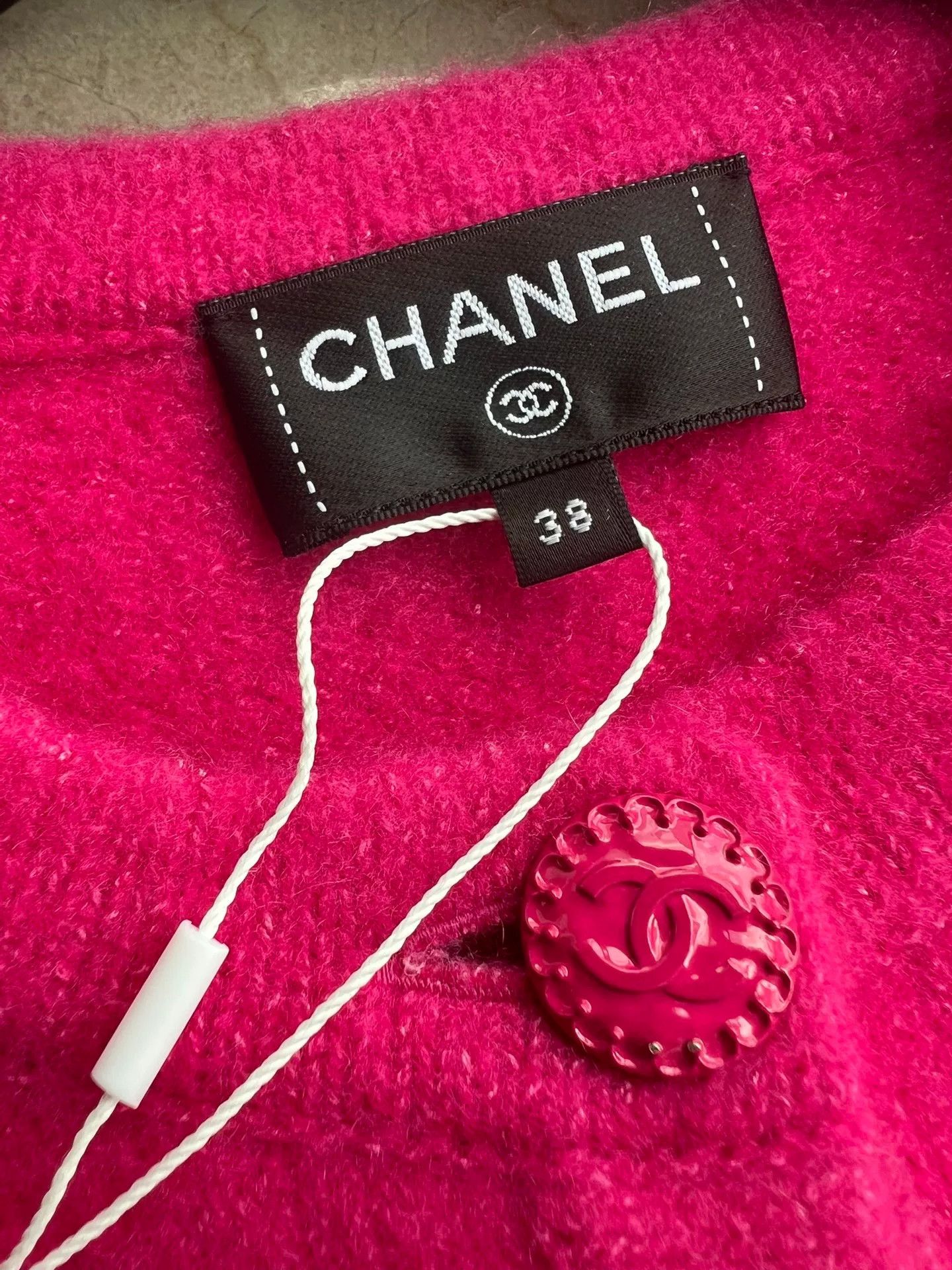 Chanel Chanel Pink Cashmere Knit Cardigan Size US M / EU 48-50 / 2 - 3 Thumbnail