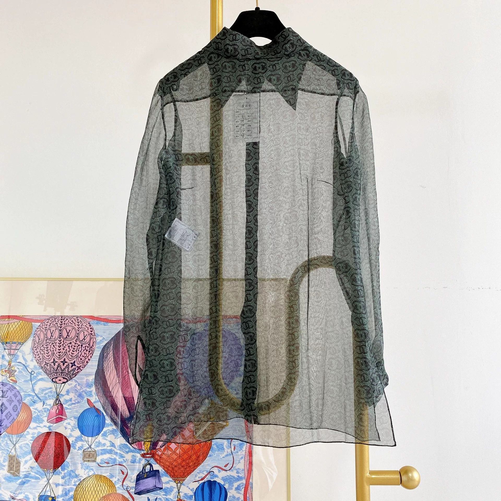 Chanel Chanel Logo Silk Long Sleeve Shirt Size US S / EU 44-46 / 1 - 2 Thumbnail