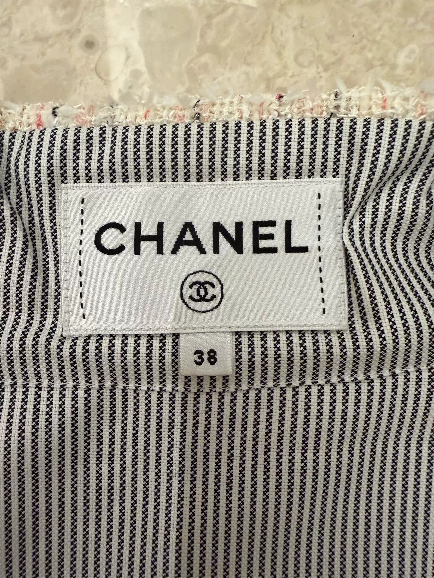 Chanel Chanel 18 White Plaid Fringe Coat Size XS / US 0-2 / IT 36-38 - 3 Thumbnail