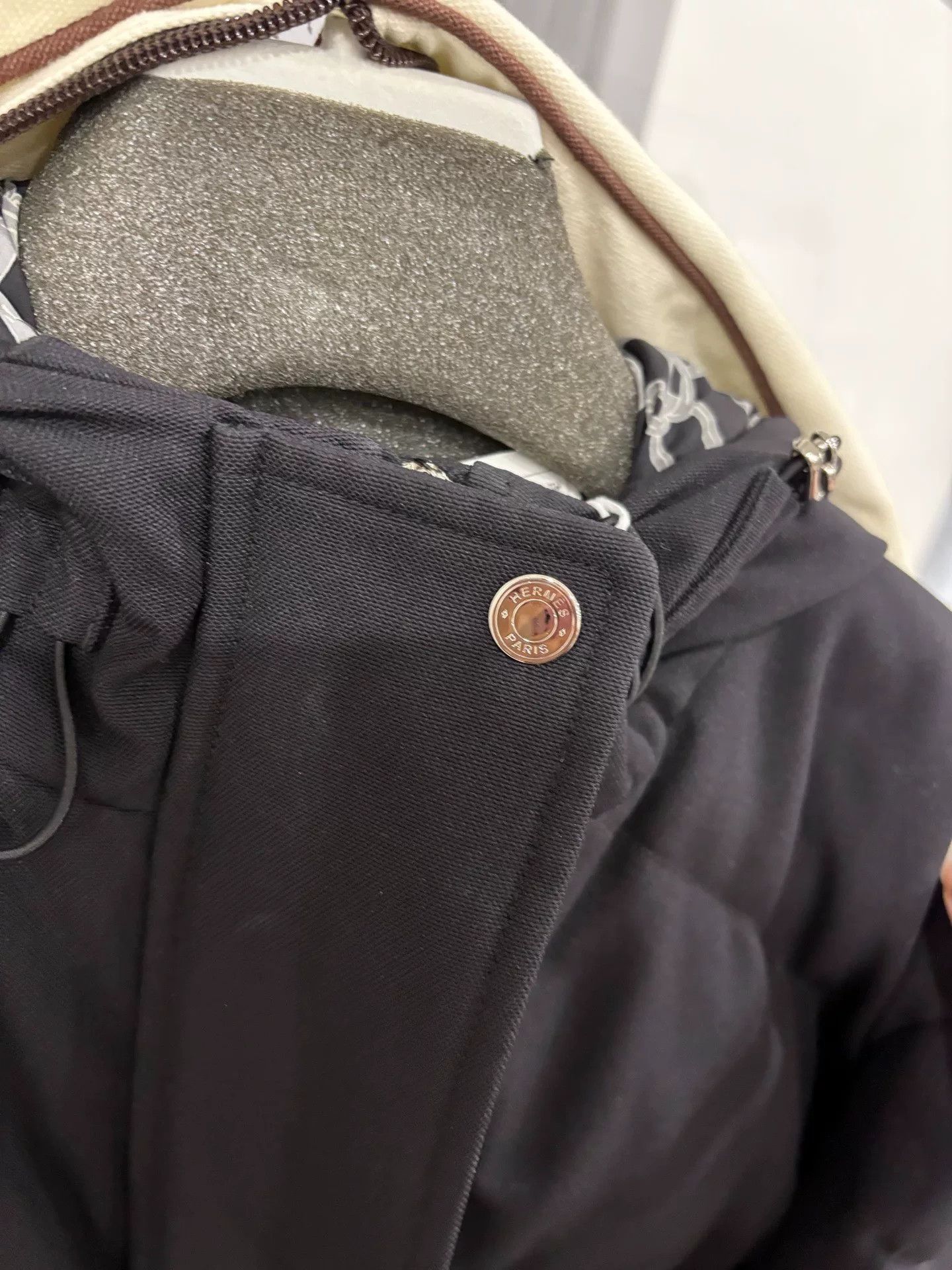 Hermes Hermes Short Down Jacket with Pig Nose Design Size US S / EU 44-46 / 1 - 5 Thumbnail