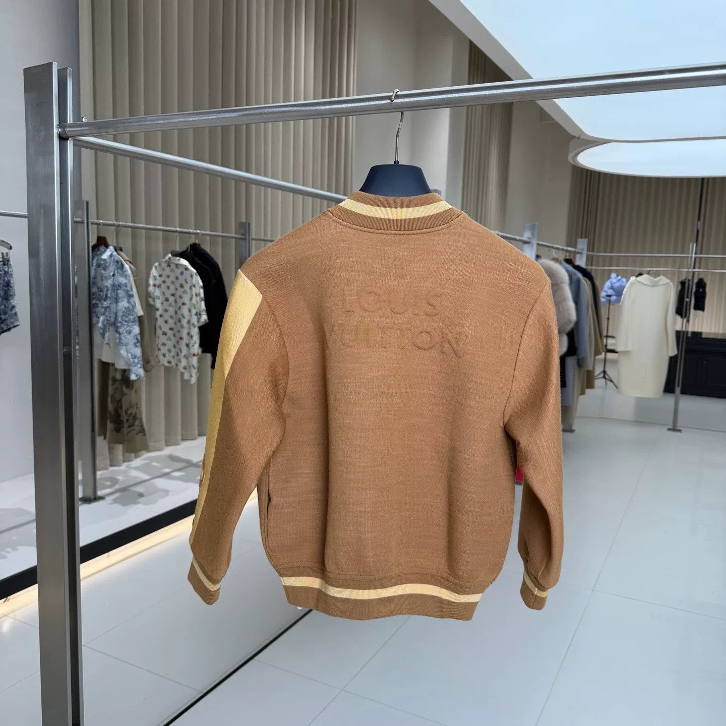 Louis Vuitton Louis Vuitton Yellow Logo Baseball Jacket Size US XS / EU 42 / 0 - 2 Thumbnail