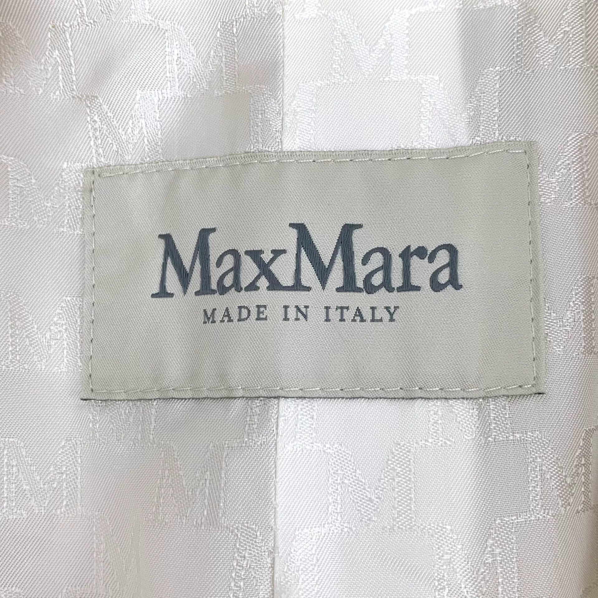 Max Mara cream wool double-breasted coat with belt Size US S / EU 44-46 / 1 - 6 Thumbnail