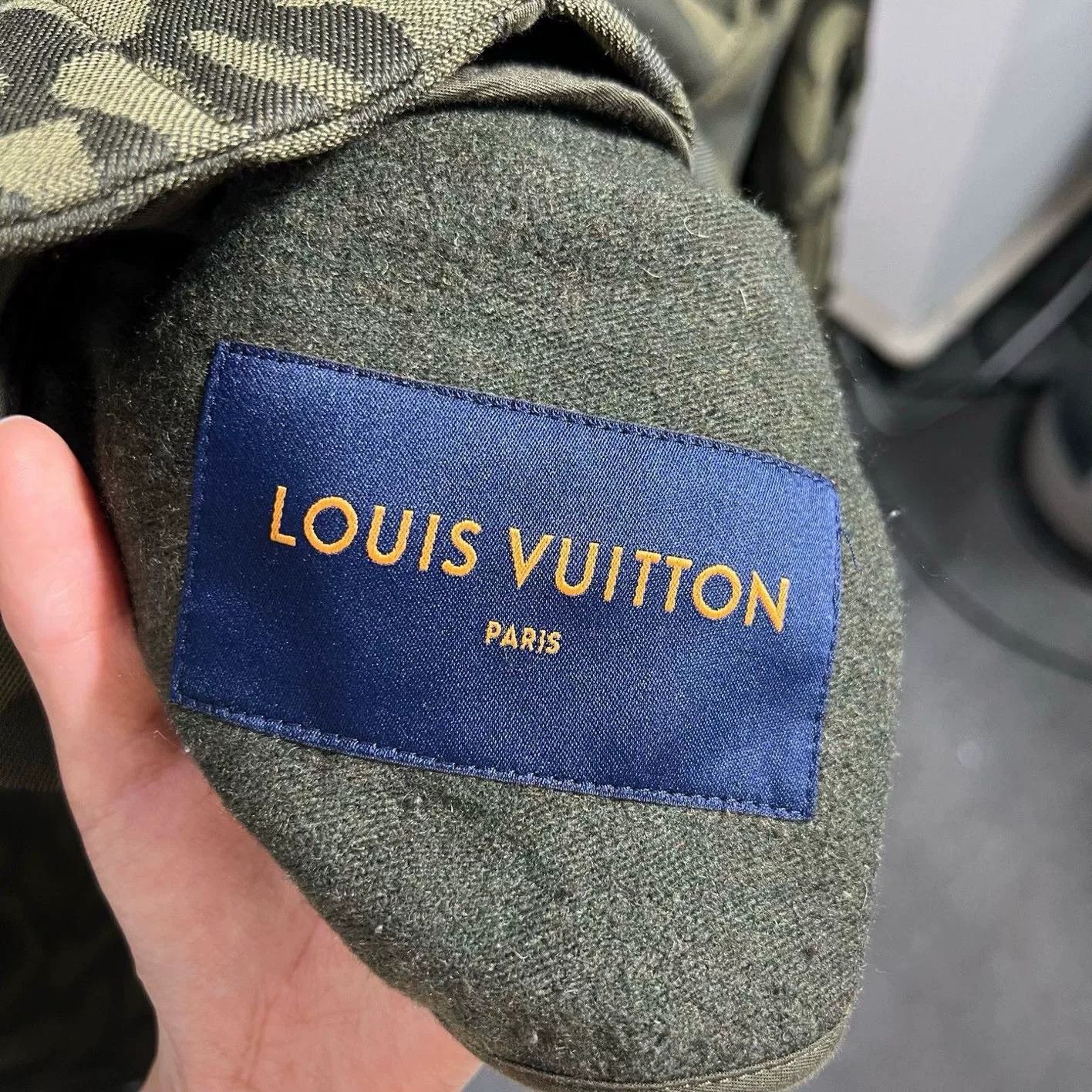 Louis Vuitton Louis Vuitton Camouflage Print Jacket Size US L / EU 52-54 / 3 - 3 Thumbnail