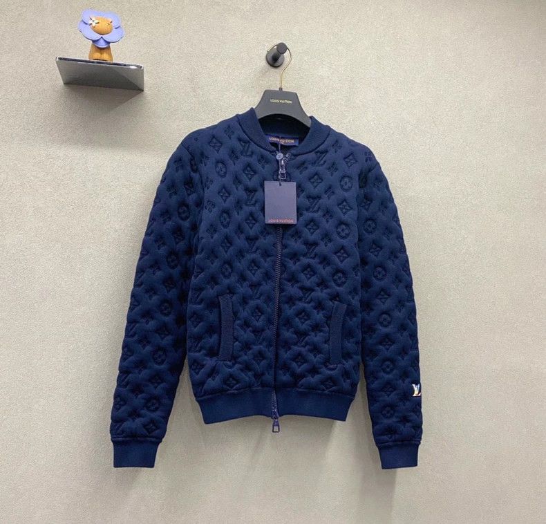 Louis Vuitton Louis Vuitton Blue Embossed Logo Jacket Size US XS / EU 42 / 0 - 3 Thumbnail