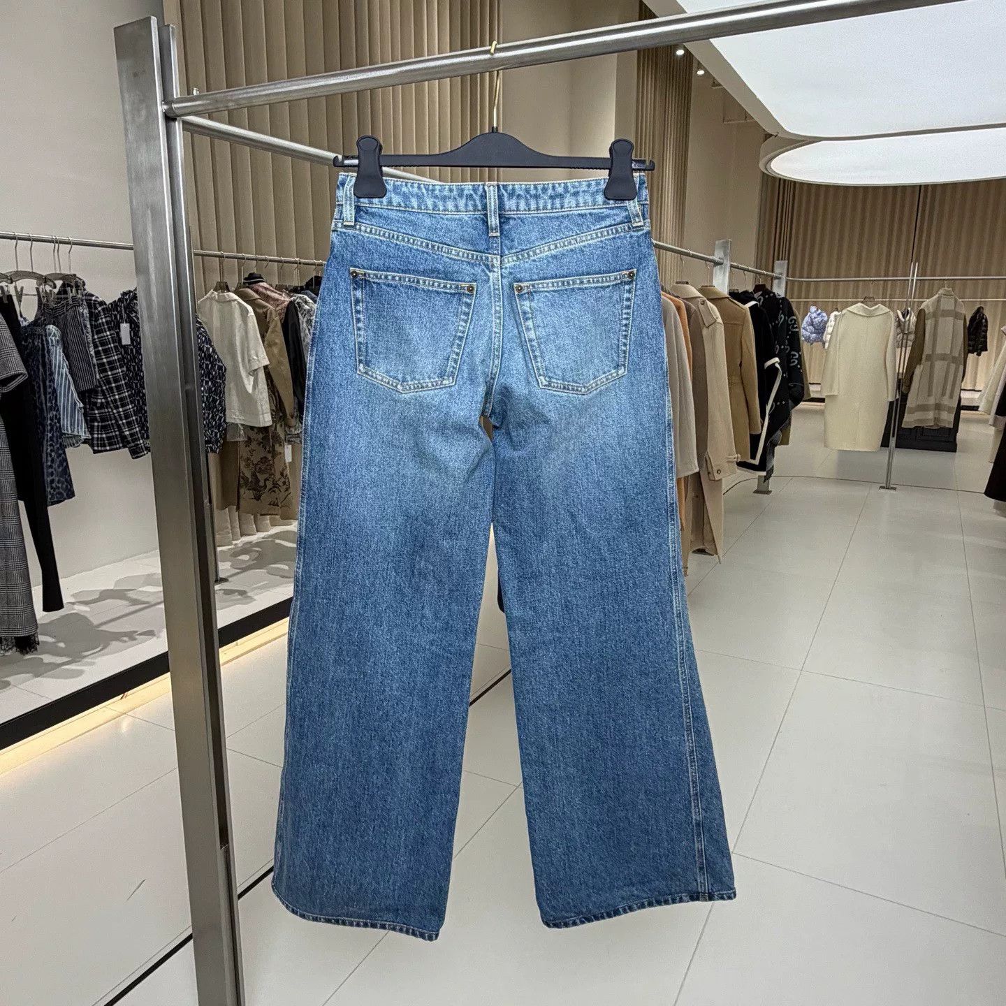 Louis Vuitton Louis Vuitton Blue Denim Jeans 34 Size US 34 / EU 50 - 2 Thumbnail
