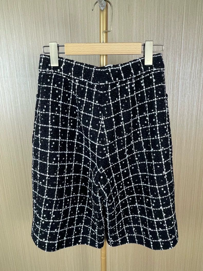 Chanel Chanel Sequin Tweed Black and White Check Shorts Size US 36 / EU 52 - 2 Thumbnail