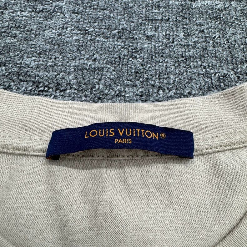 Louis Vuitton Louis Vuitton Crystal Map Short Sleeve T-shirt Size US L / EU 52-54 / 3 - 2 Thumbnail