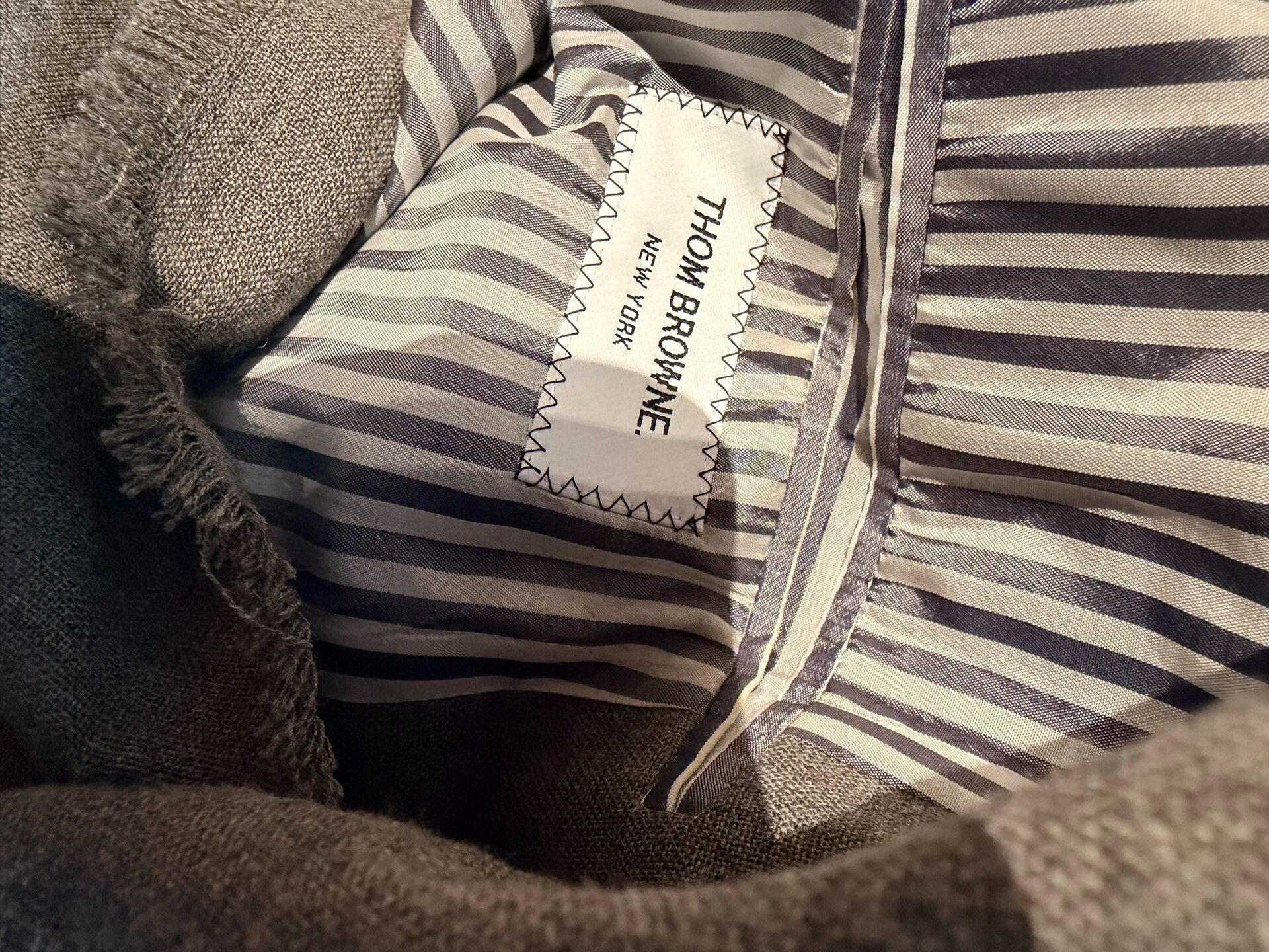 Thom Browne thom browne classic gray blazer with frayed edges Size US M / EU 48-50 / 2 - 6 Thumbnail