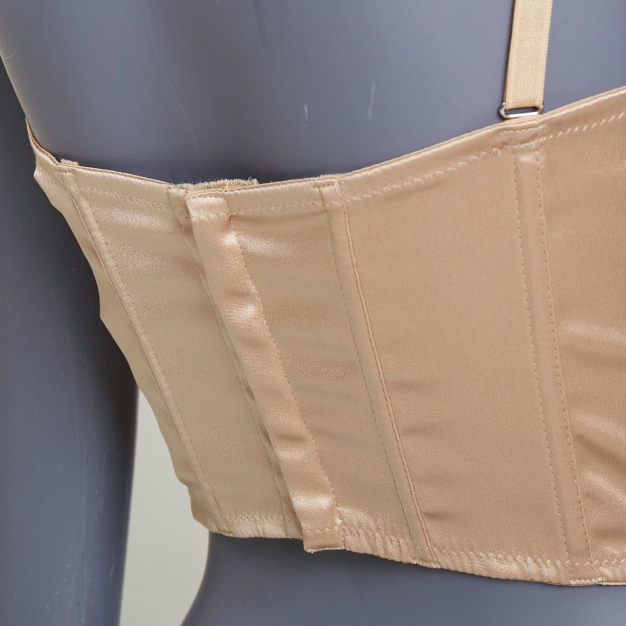 Gucci GUCCI 2022 Runway Aria nude beige GG monogram net lace corset bustier top S Size S / US 4 / IT 40 - 7 Thumbnail