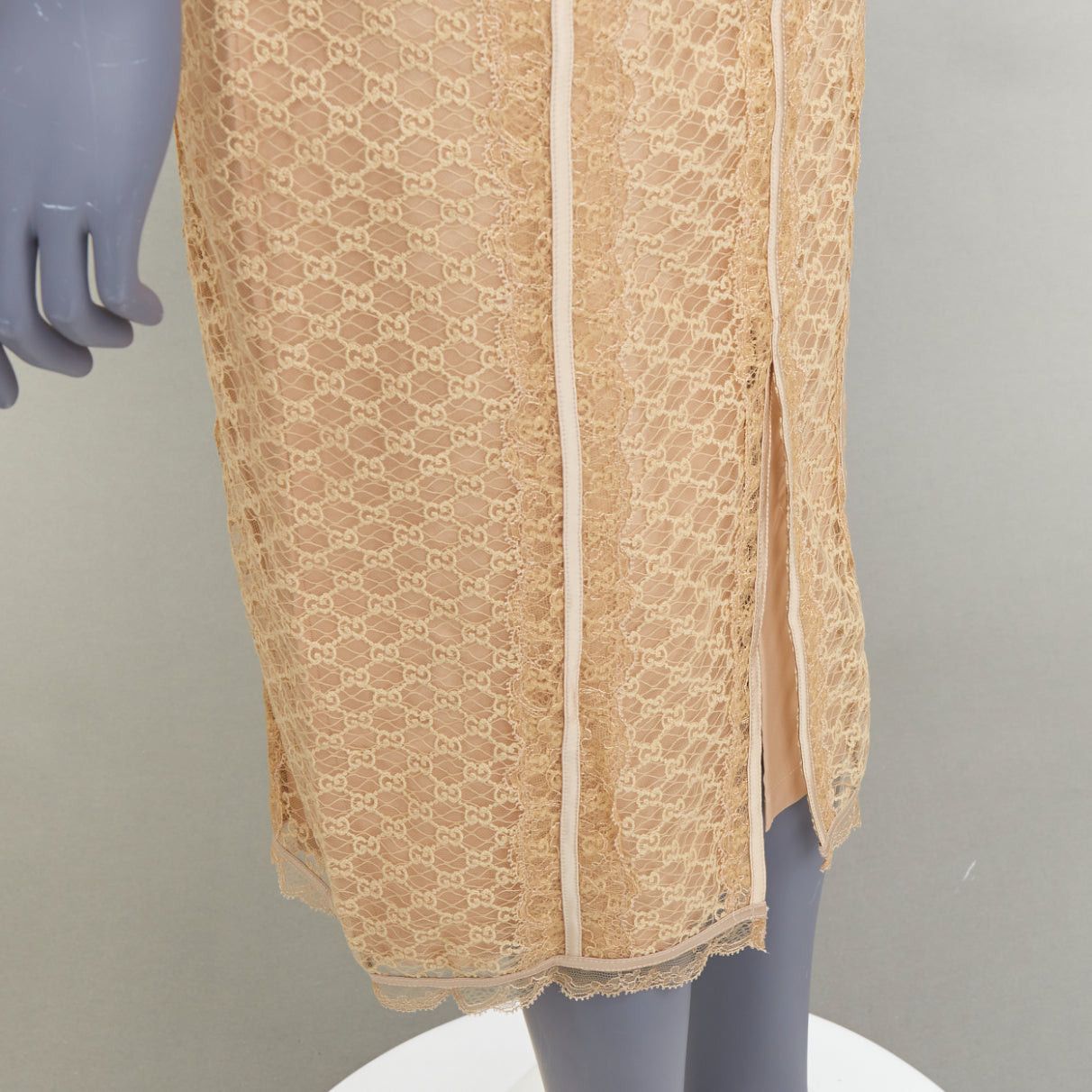 Gucci GUCCI 2022 Runway Aria beige nude GG mesh lace lingerie midi skirt S Size 27" / US 4 / IT 40 - 7 Thumbnail