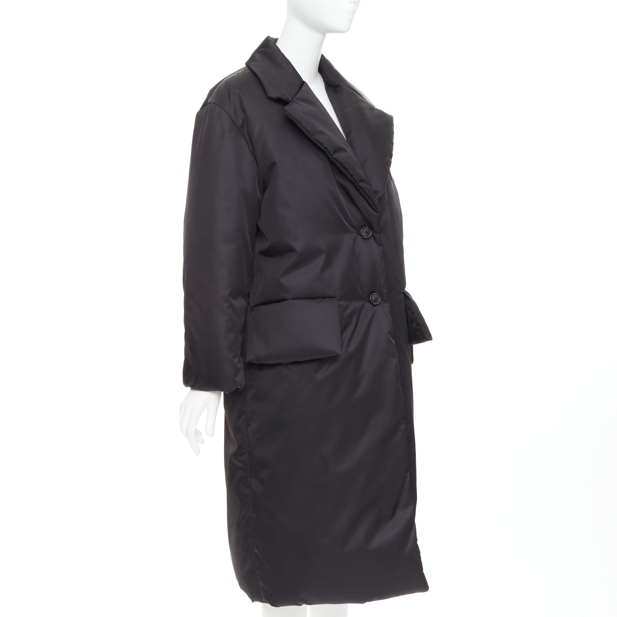 Prada PRADA 2022 Re-Nylon black silver logo flap pocket technical puffer coat IT36 XXS Size XS / US 0-2 / IT 36-38 - 4 Thumbnail