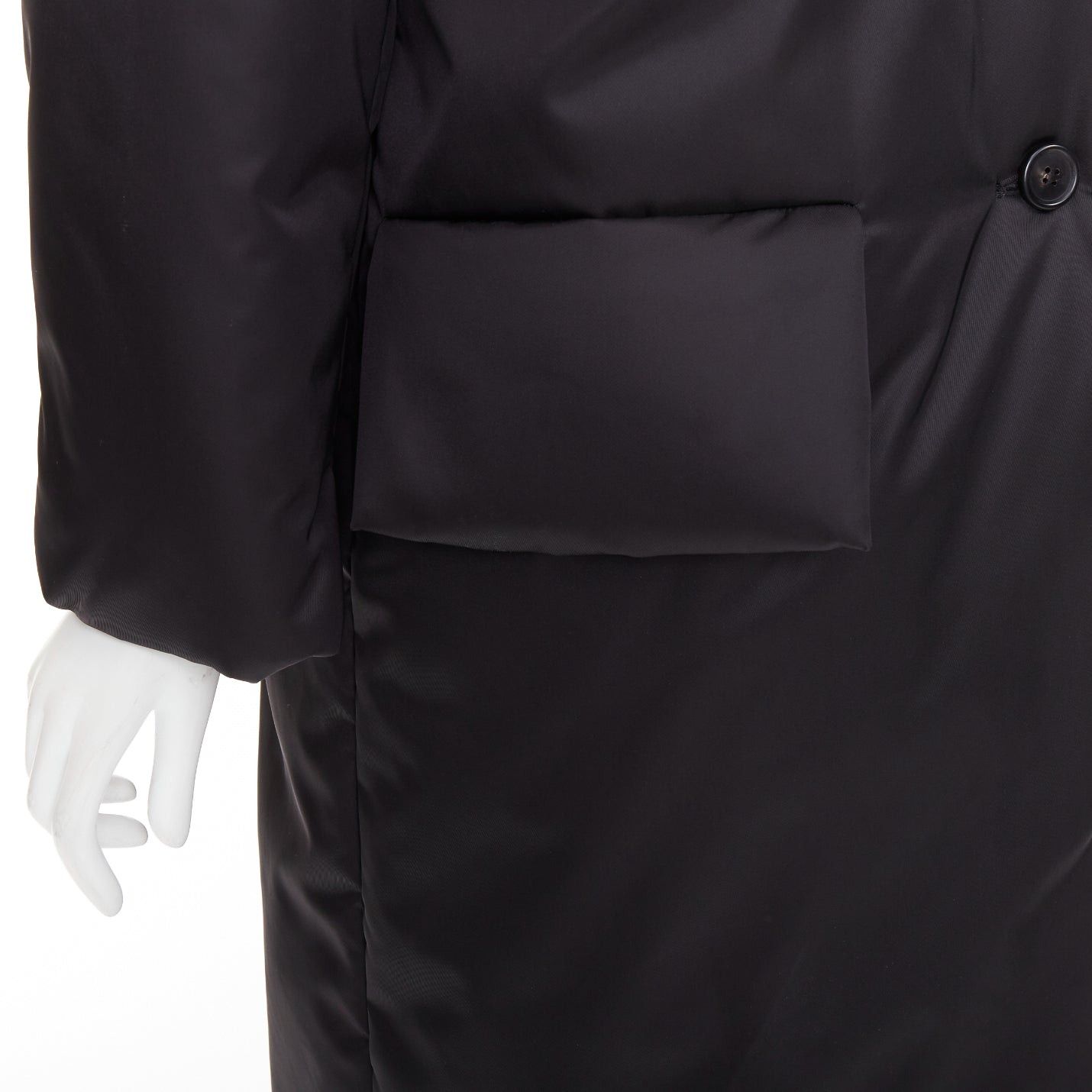 Prada PRADA 2022 Re-Nylon black silver logo flap pocket technical puffer coat IT36 XXS Size XS / US 0-2 / IT 36-38 - 8 Thumbnail