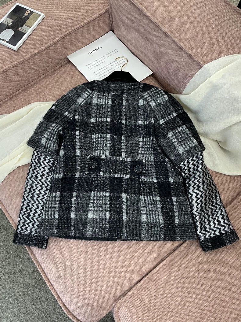 Chanel Chanel Gray Plaid Two-Piece Jacket Size US XS / EU 42 / 0 - 4 Thumbnail
