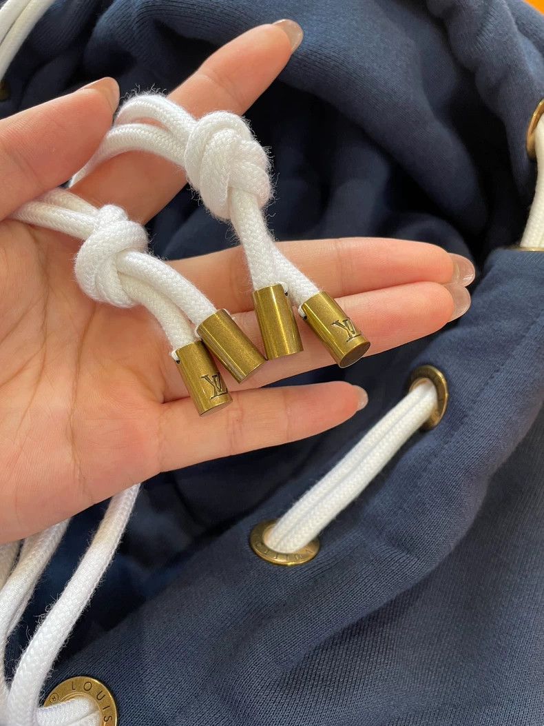 Louis Vuitton LV 2024 Navy Embroidered Hoodie Size US L / EU 52-54 / 3 - 4 Thumbnail