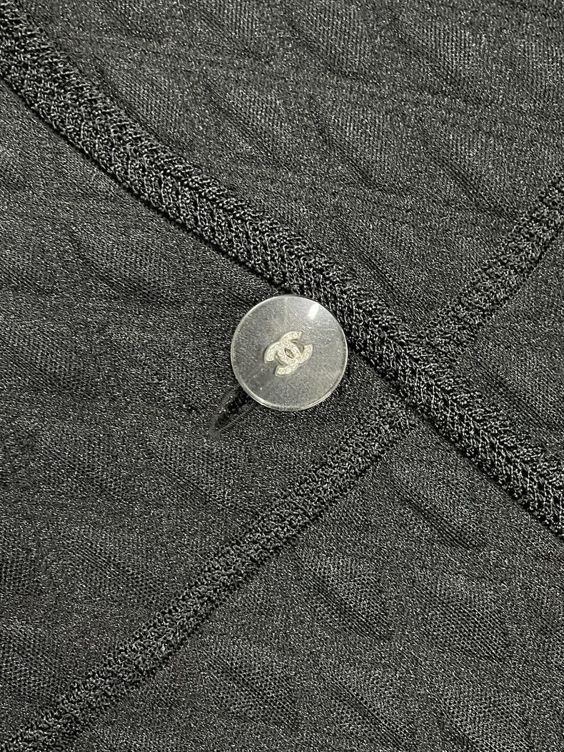 Chanel Chanel Metiers d'Art Black Quilted Coat Size US M / EU 48-50 / 2 - 2 Thumbnail