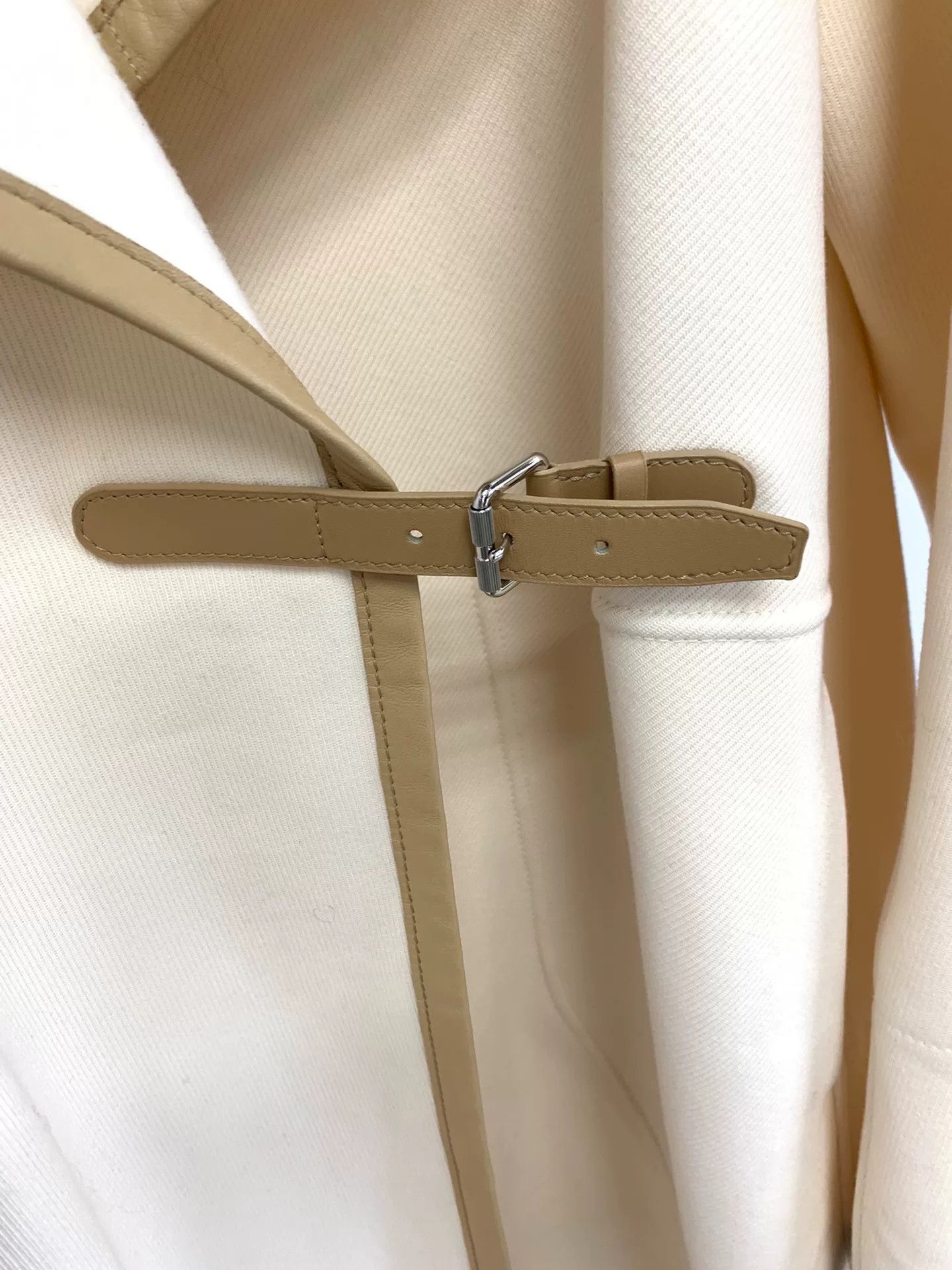Hermes Hermes White Patchwork Leather Coat Size US M / EU 48-50 / 2 - 2 Thumbnail