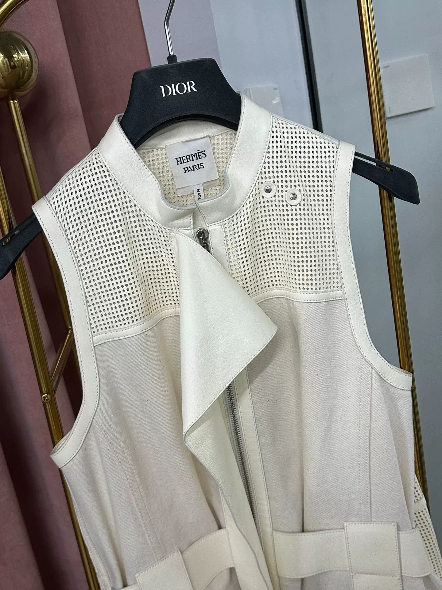 Hermes Hermes White Sleeveless Sheepskin Dress Size US S / EU 44-46 / 1 - 2 Thumbnail