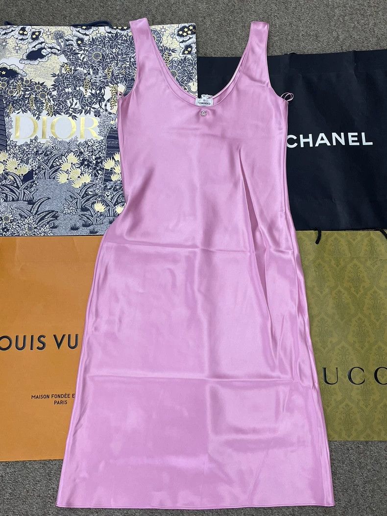 Chanel Chanel 23P Pink Silk Satin Dress Size US M / EU 48-50 / 2 - 2 Thumbnail