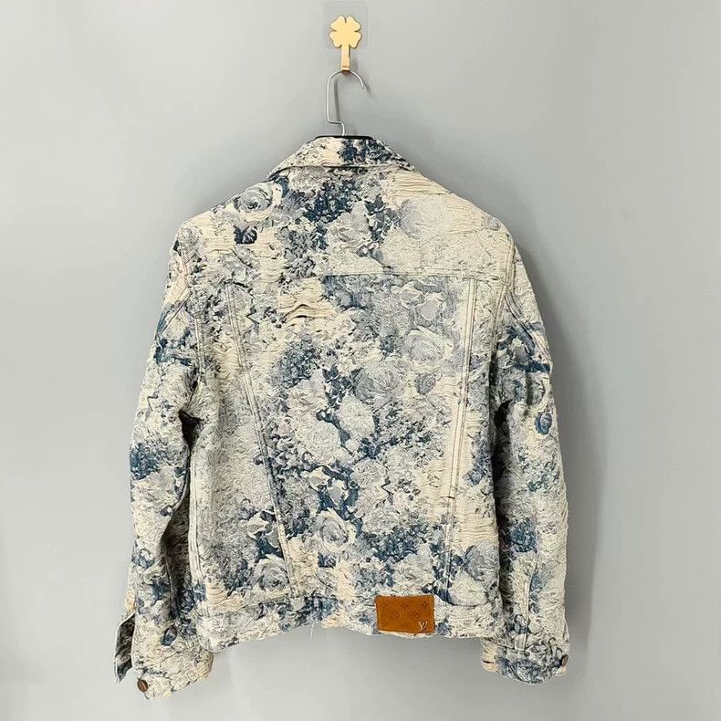 Louis Vuitton Louis Vuitton Floral Print Denim Jacket Size US M / EU 48-50 / 2 - 2 Thumbnail