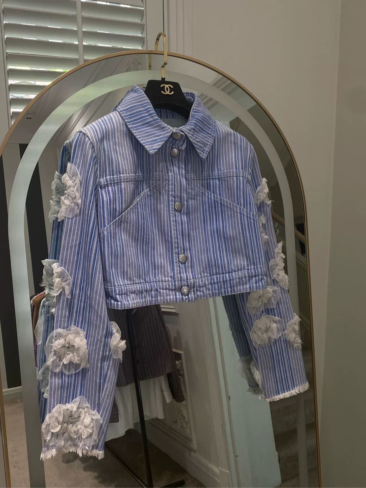Chanel Chanel 2018 Waterfall Blue Denim Jacket Size US S / EU 44-46 / 1 - 3 Thumbnail