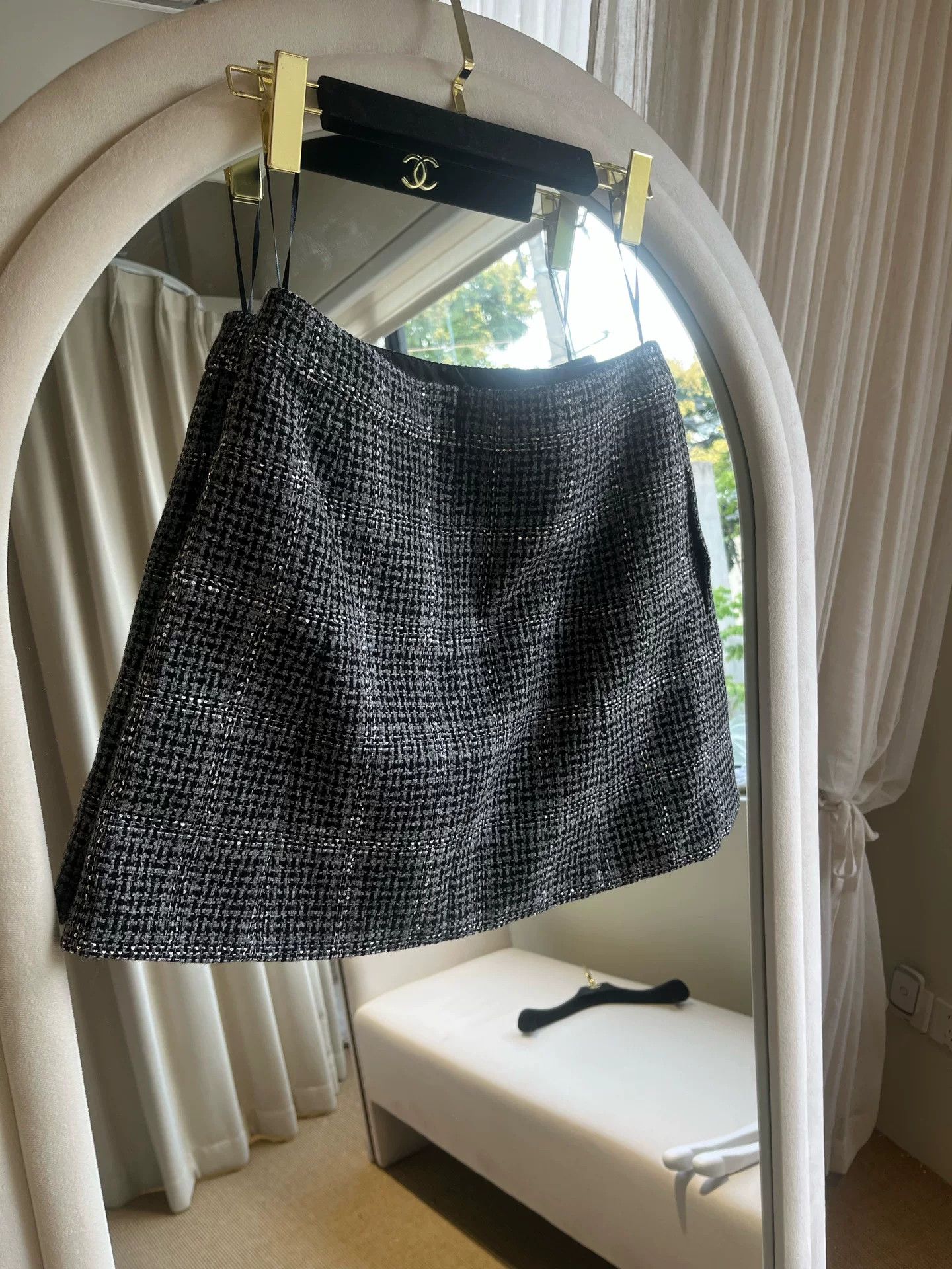 Chanel Chanel 24A Black White Gray Plaid Skirt Size US 34 / EU 50 - 2 Thumbnail