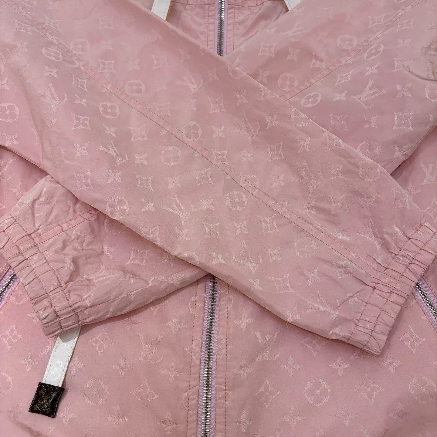 Louis Vuitton Louis Vuitton Pink Logo Hooded Jacket Size US XS / EU 42 / 0 - 5 Thumbnail