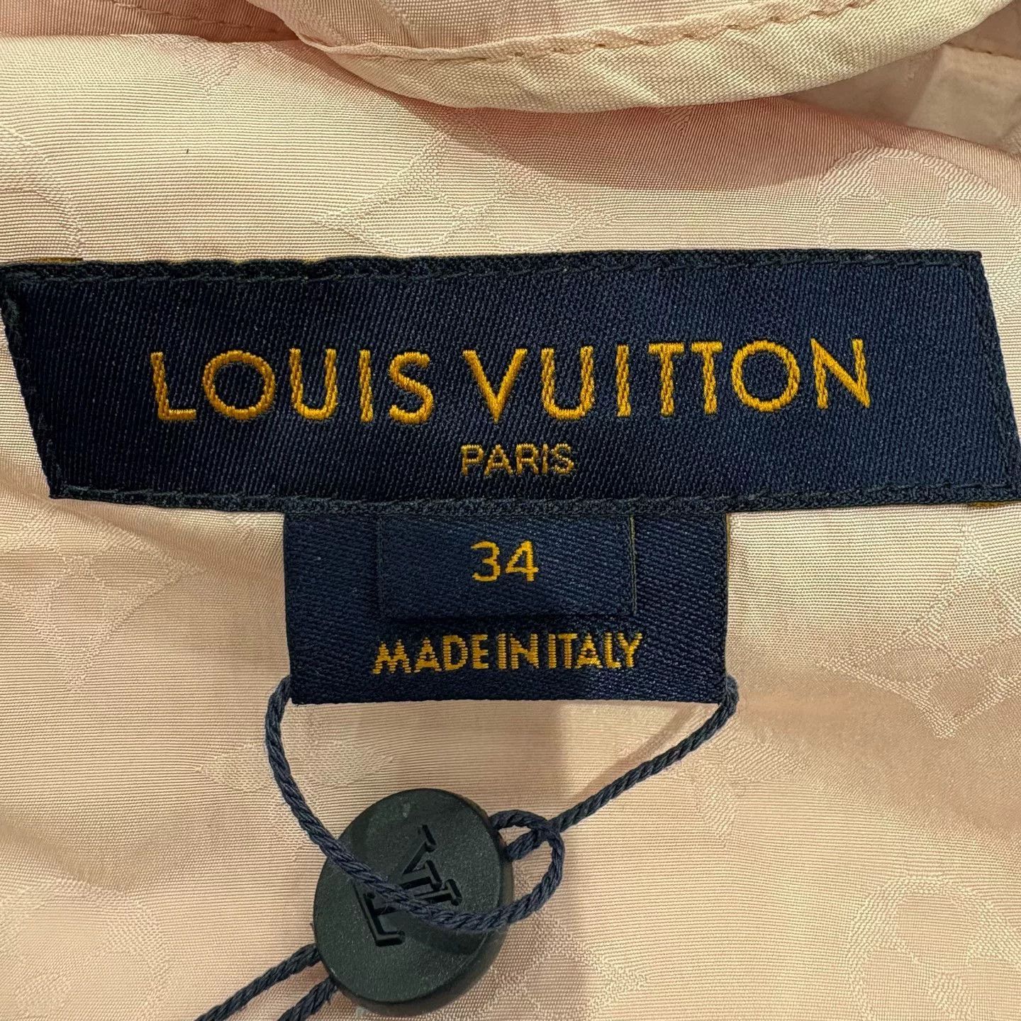Louis Vuitton Louis Vuitton Pink Logo Hooded Jacket Size US XS / EU 42 / 0 - 6 Thumbnail