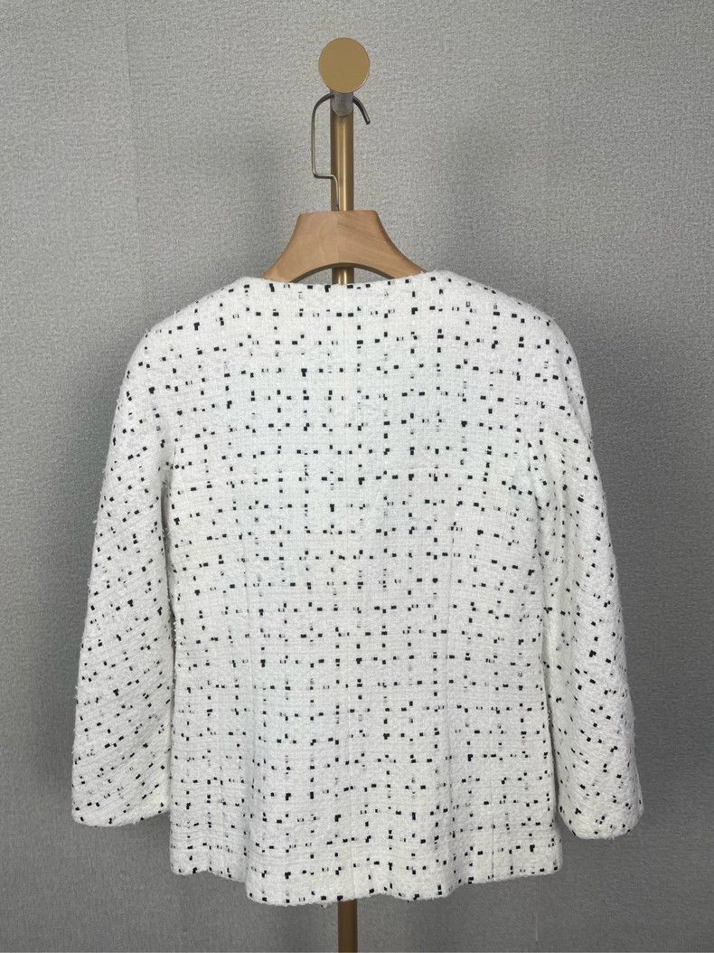 Chanel Chanel White Tweed Jacket Size 34 Size US XS / EU 42 / 0 - 2 Thumbnail