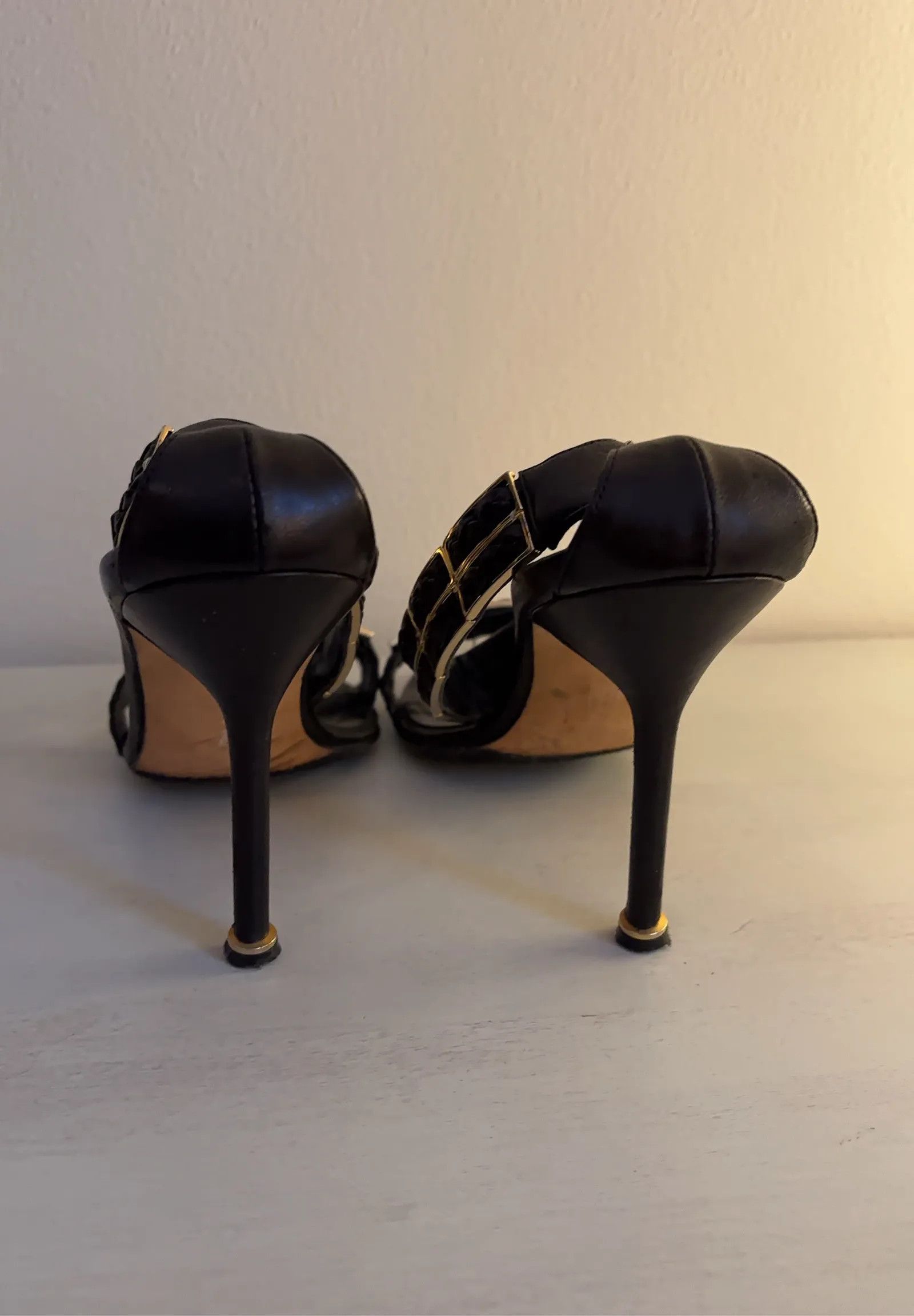 Manolo Blahnik Manolo Blahnik Heels Size US 7.5 / IT 37.5 - 4 Thumbnail