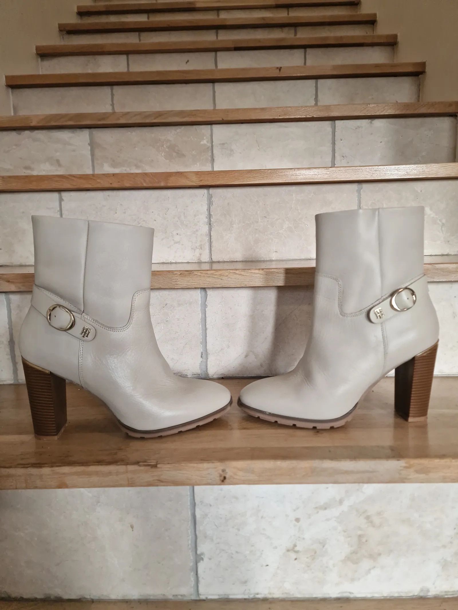 Tommy Hilfiger Tommy Hilfiger Boots Size US 10 / IT 40 - 4 Thumbnail