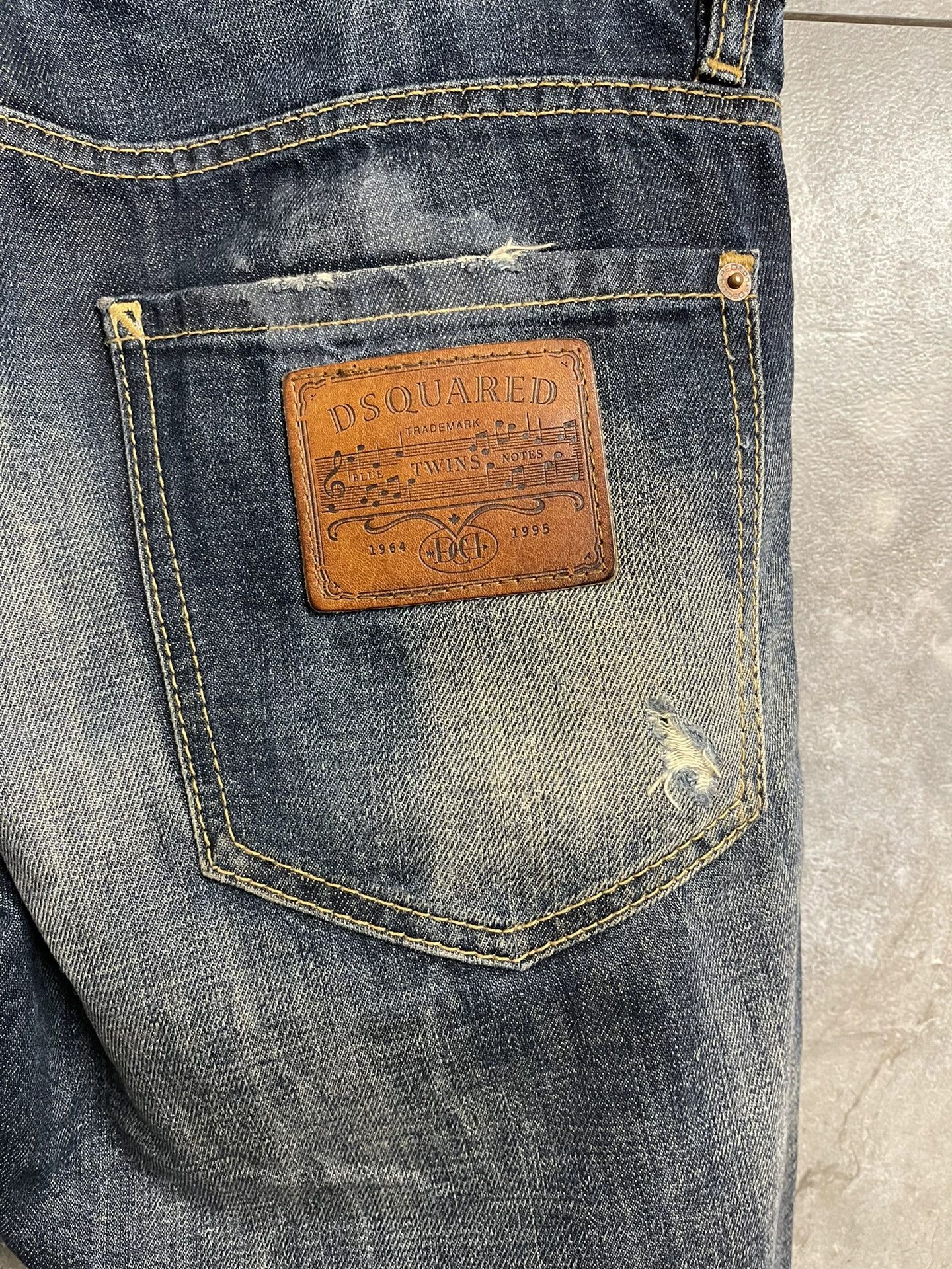 Dsquared2 distressed dsquared2 denim jeans for men Size US 26 / EU 42 - 4 Thumbnail
