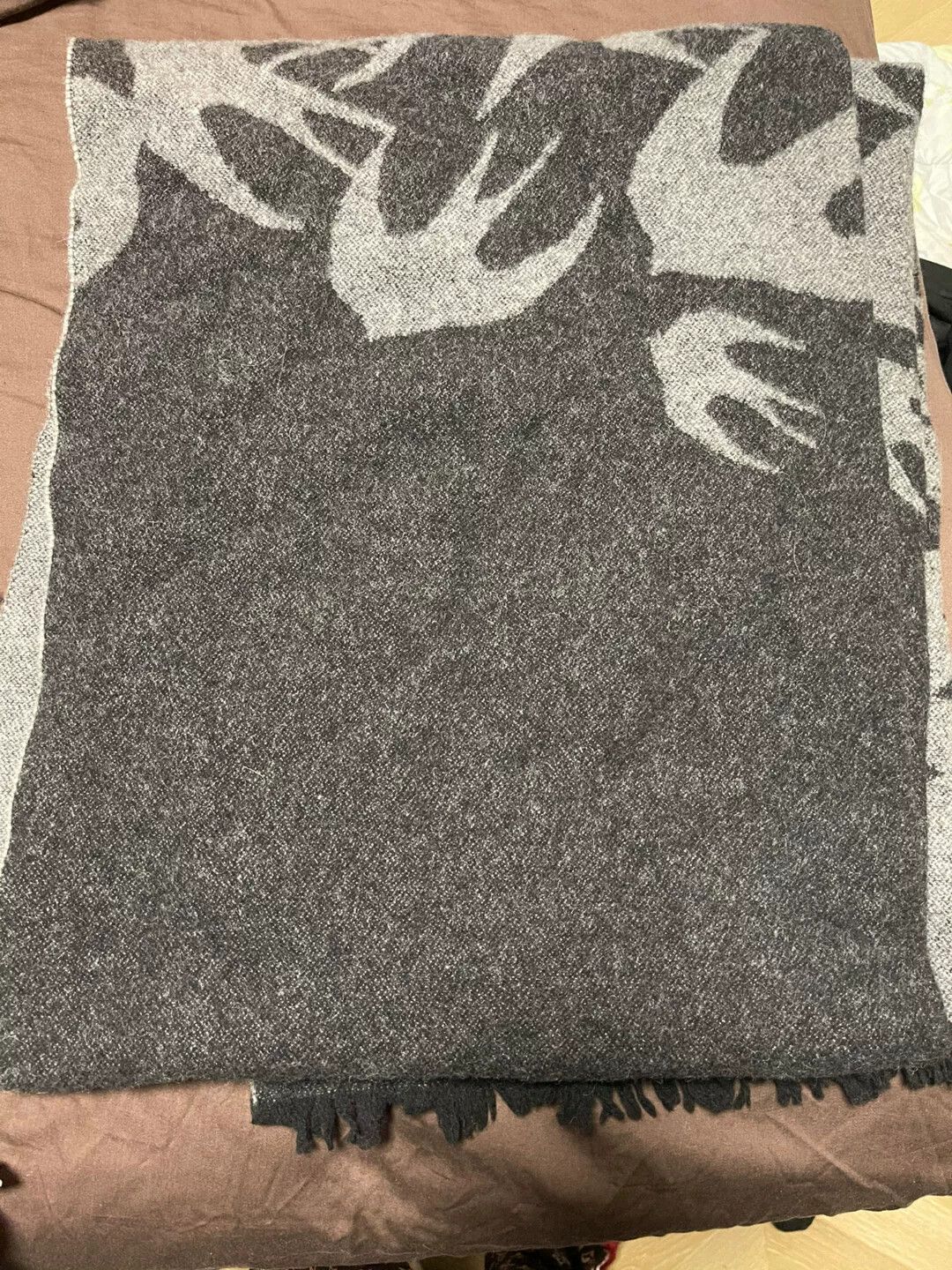 Alexander McQueen alexander mcqueen wool scarf with swallow design Size ONE SIZE - 3 Thumbnail