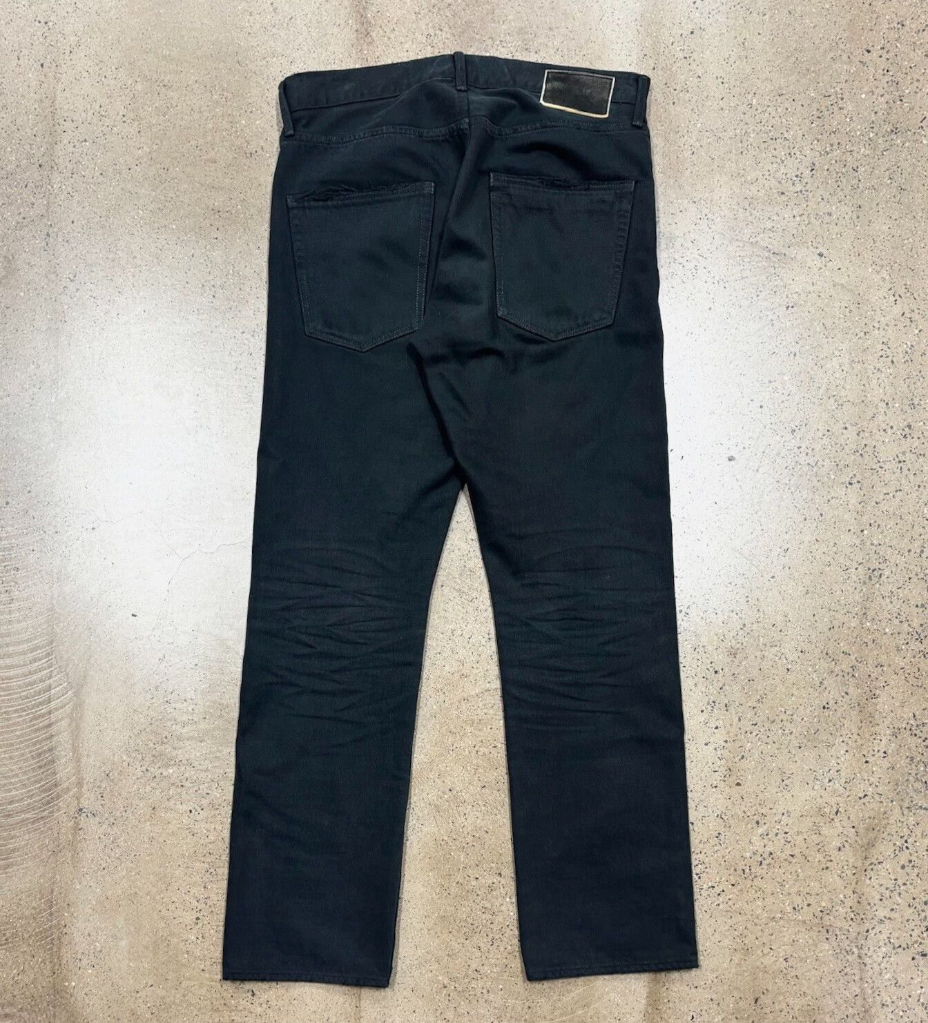 Visvim visvim damaged black jeans W34L30 Size US 34 / EU 50 - 2 Thumbnail