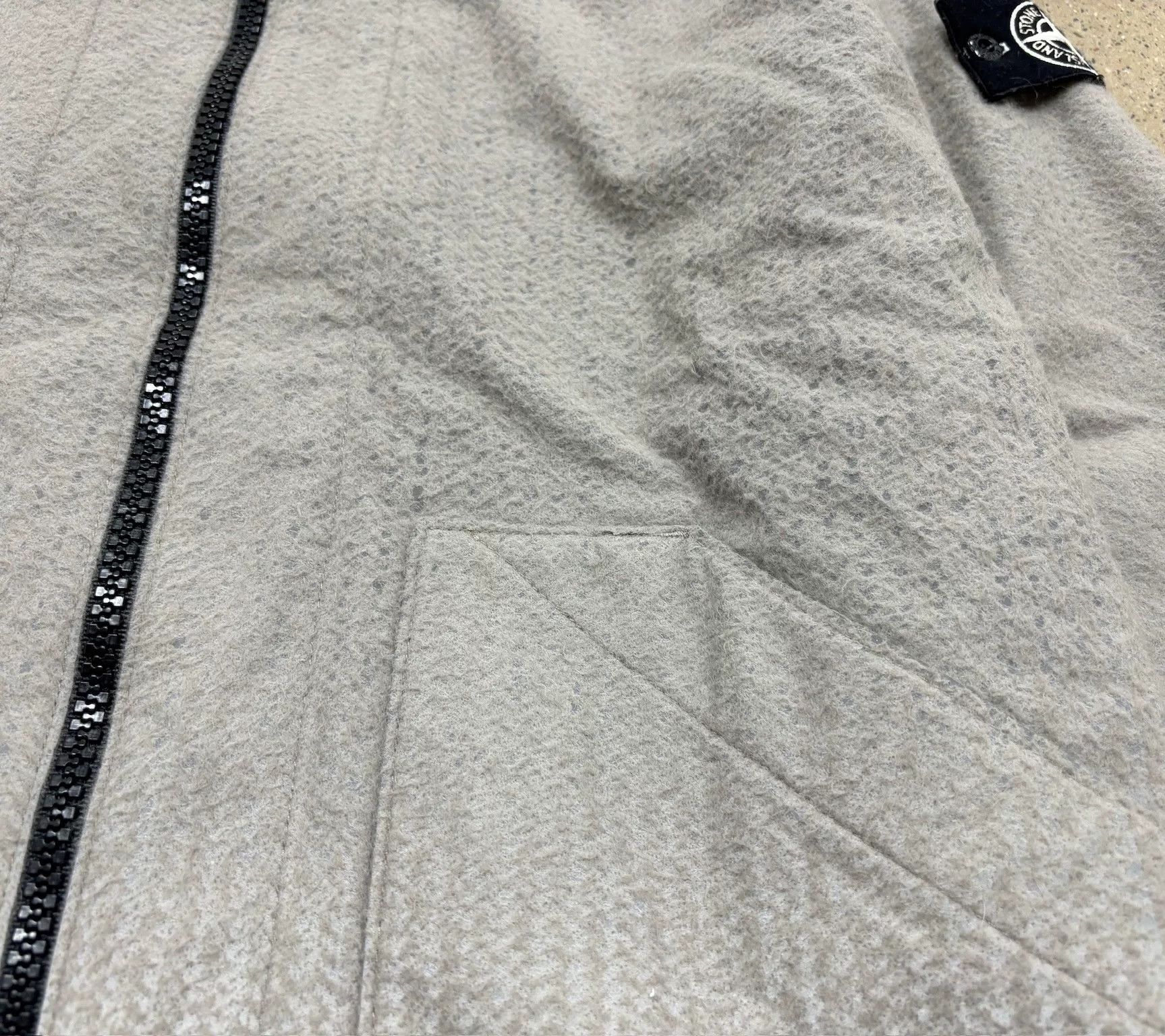 Stone Island stone island reflective hooded jacket M size Size US M / EU 48-50 / 2 - 5 Thumbnail