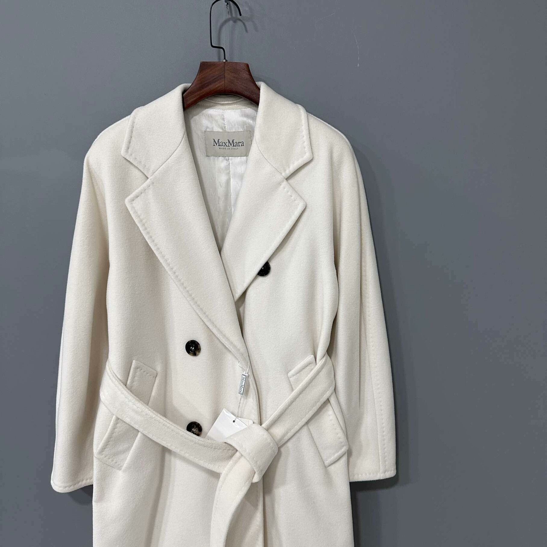 Max Mara maxmara white coat with double-breasted design Size US S / EU 44-46 / 1 - 2 Thumbnail