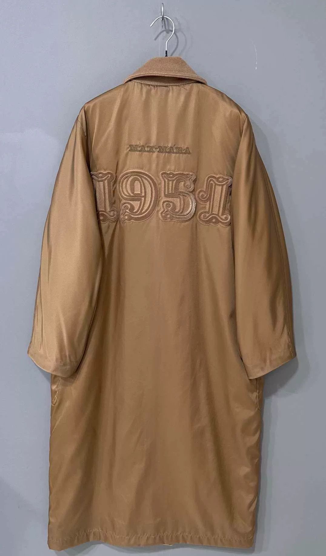 Max Mara double-sided 101801 coat by MaxMara Size US M / EU 48-50 / 2 - 6 Thumbnail