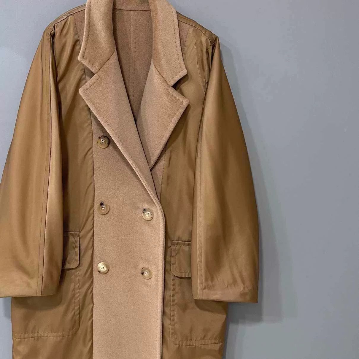 Max Mara double-sided 101801 coat by MaxMara Size US M / EU 48-50 / 2 - 2 Thumbnail