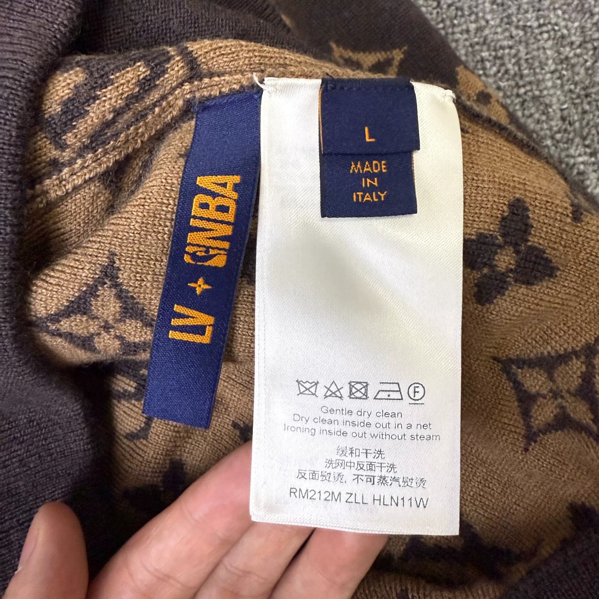 Louis Vuitton LOUIS VUITTON x NBA Knit Jacket Size US L / EU 52-54 / 3 - 6 Thumbnail