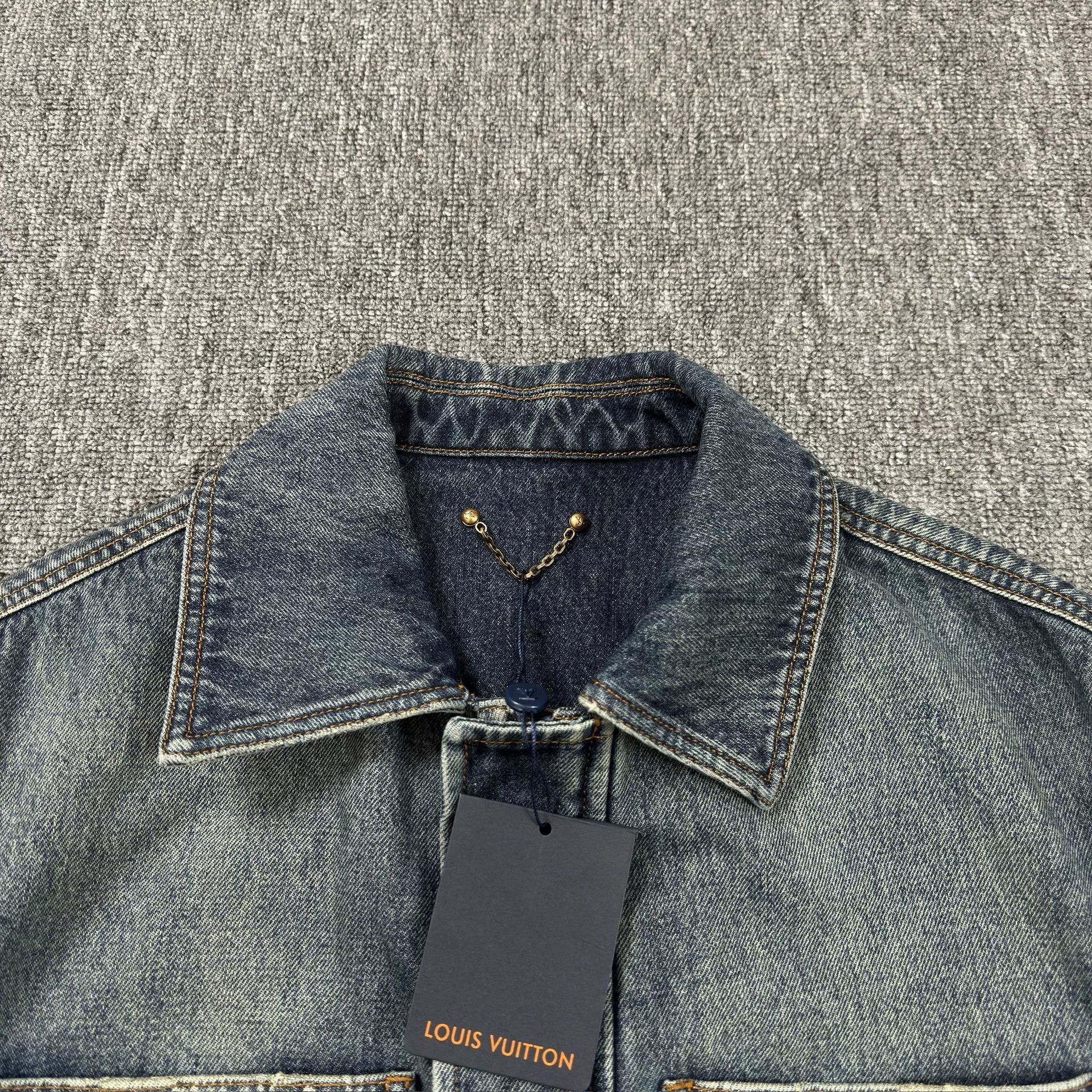 Louis Vuitton LV Blue Denim Jacket with Logos Size US M / EU 48-50 / 2 - 5 Thumbnail