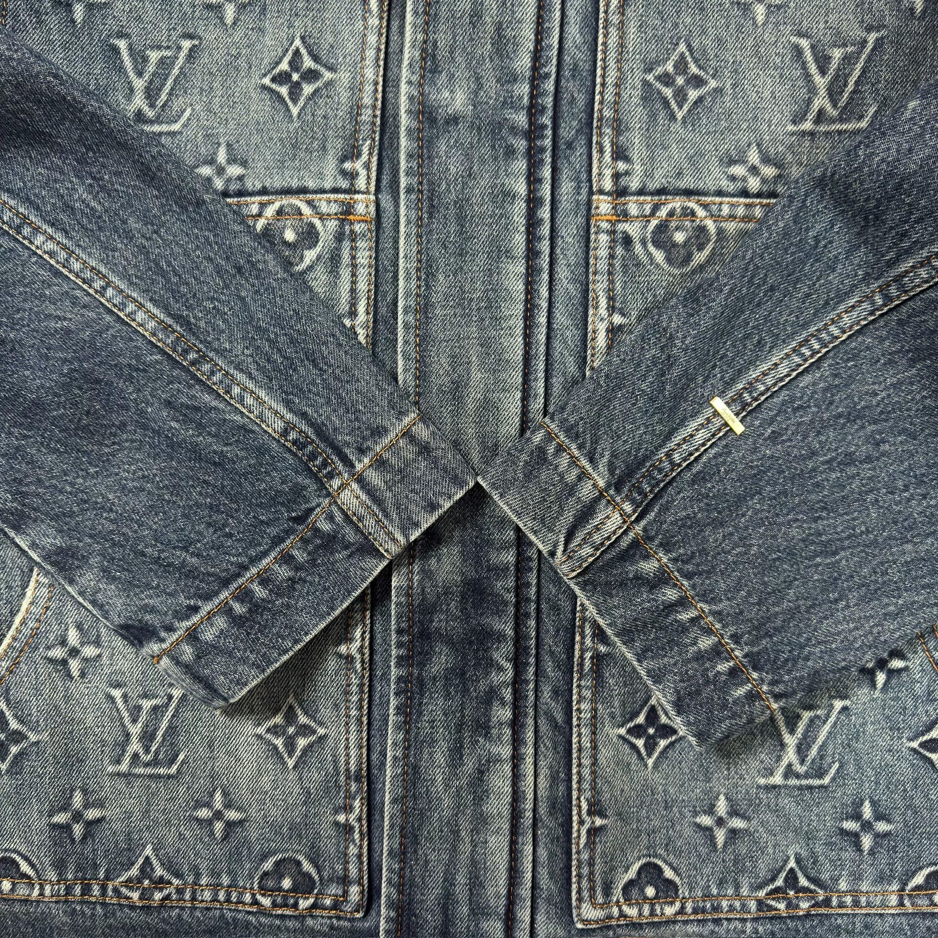 Louis Vuitton LV Blue Denim Jacket with Logos Size US M / EU 48-50 / 2 - 6 Thumbnail