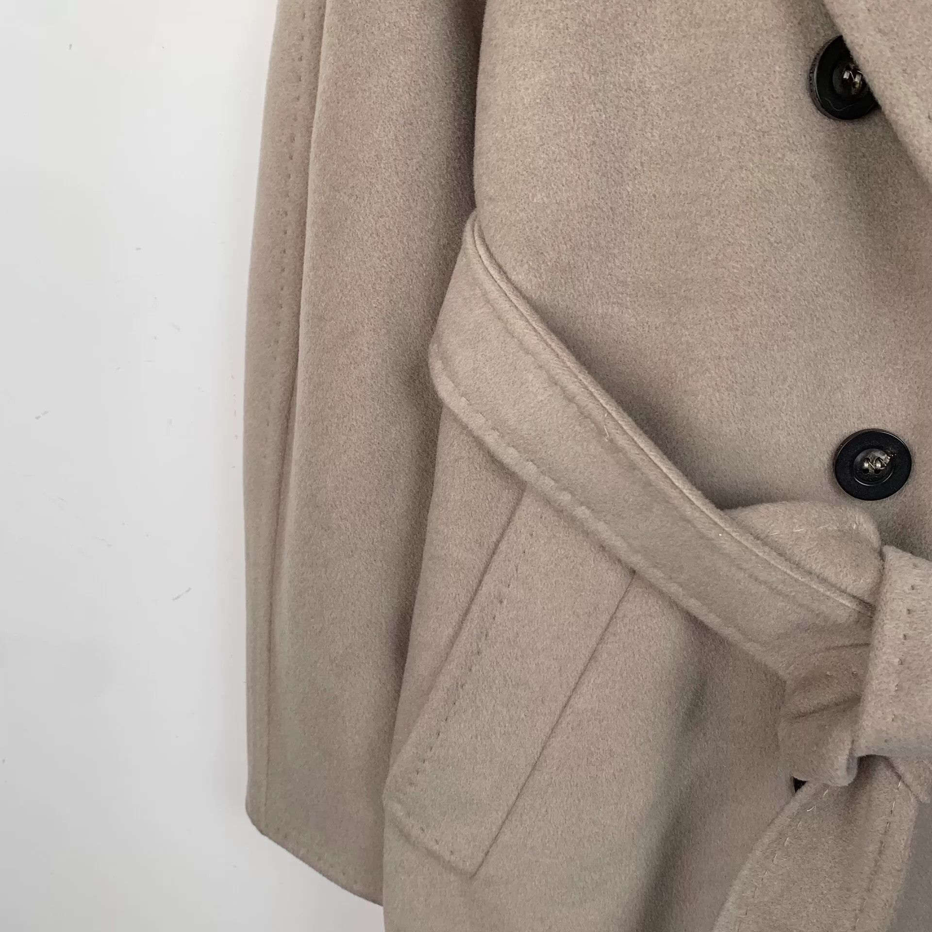 Max Mara maxmara double-breasted wool coat with belt Size US L / EU 52-54 / 3 - 4 Thumbnail