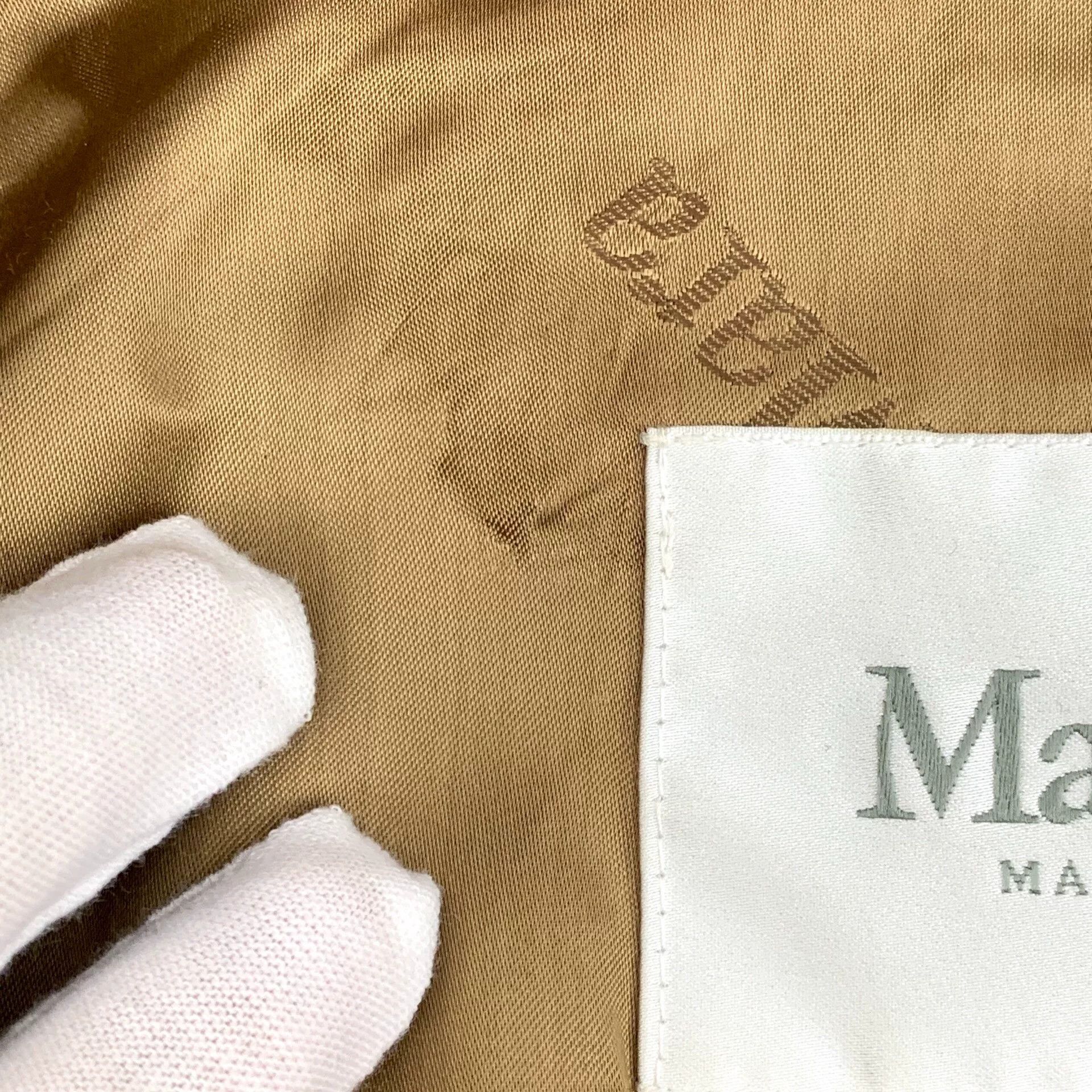 Max Mara Maxmara Teddy Double-Breasted Coat in Brown Size US S / EU 44-46 / 1 - 7 Thumbnail