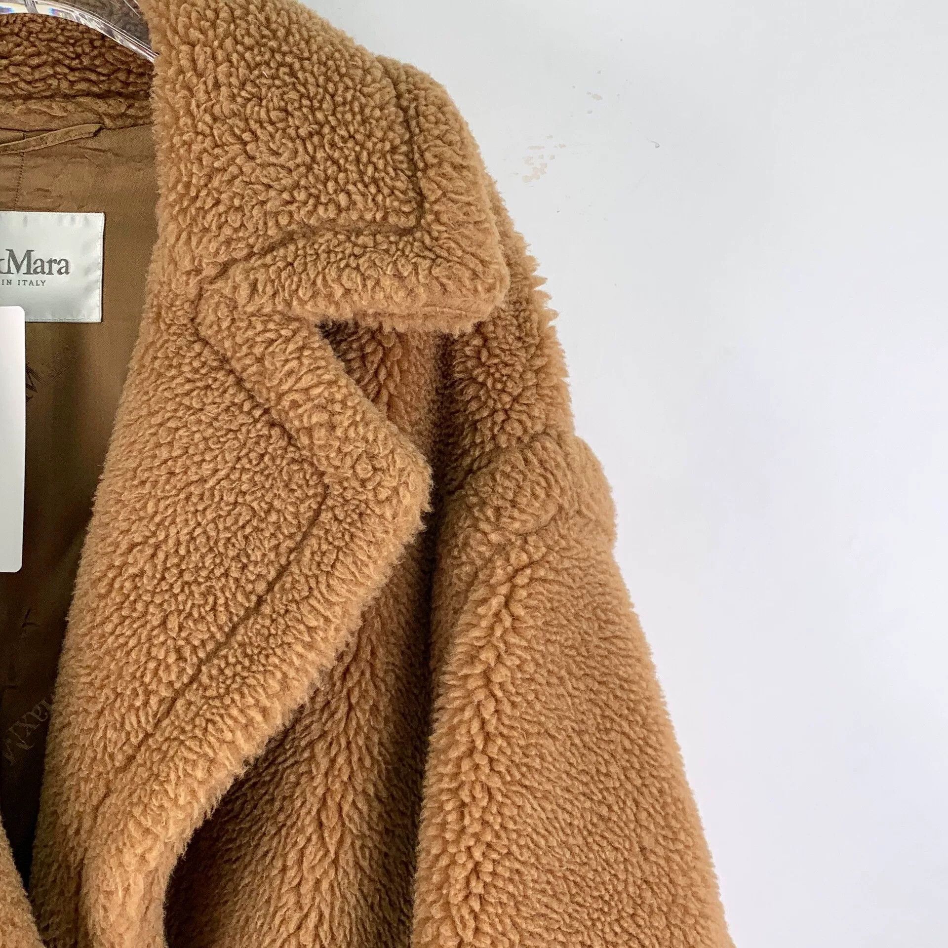 Max Mara Maxmara Teddy Double-Breasted Coat in Brown Size US S / EU 44-46 / 1 - 3 Thumbnail