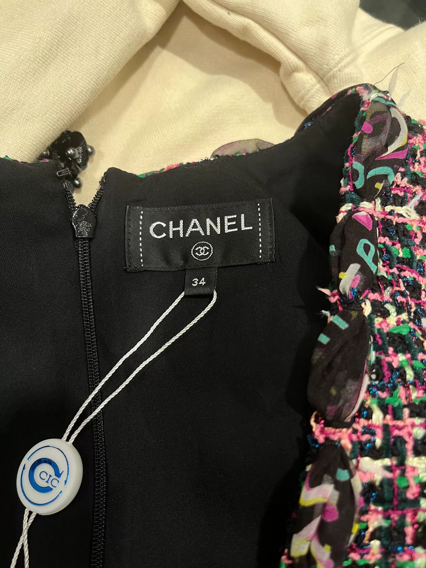 Chanel Chanel 19P Tweed Deep V Dress Size US XS / EU 42 / 0 - 3 Thumbnail