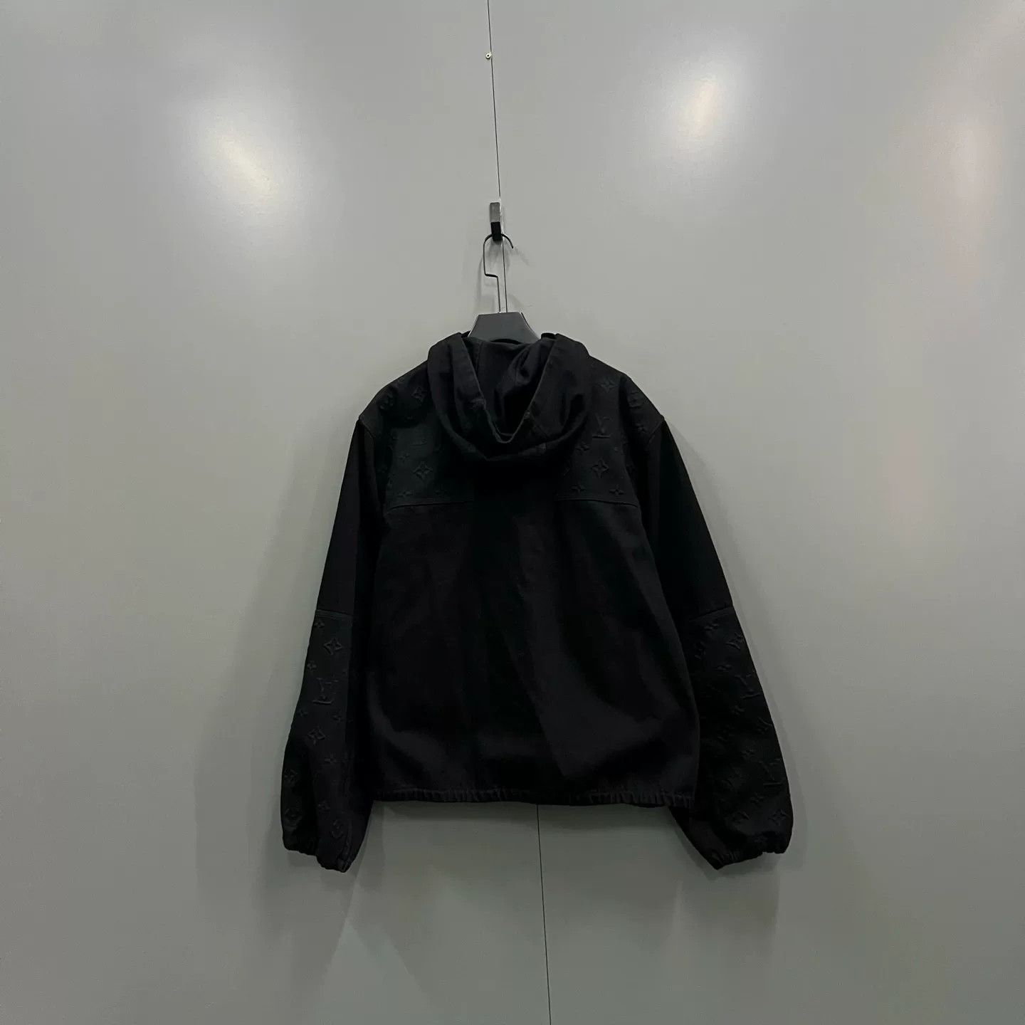 Louis Vuitton Louis Vuitton Black Monogram Jacket Size US M / EU 48-50 / 2 - 2 Thumbnail