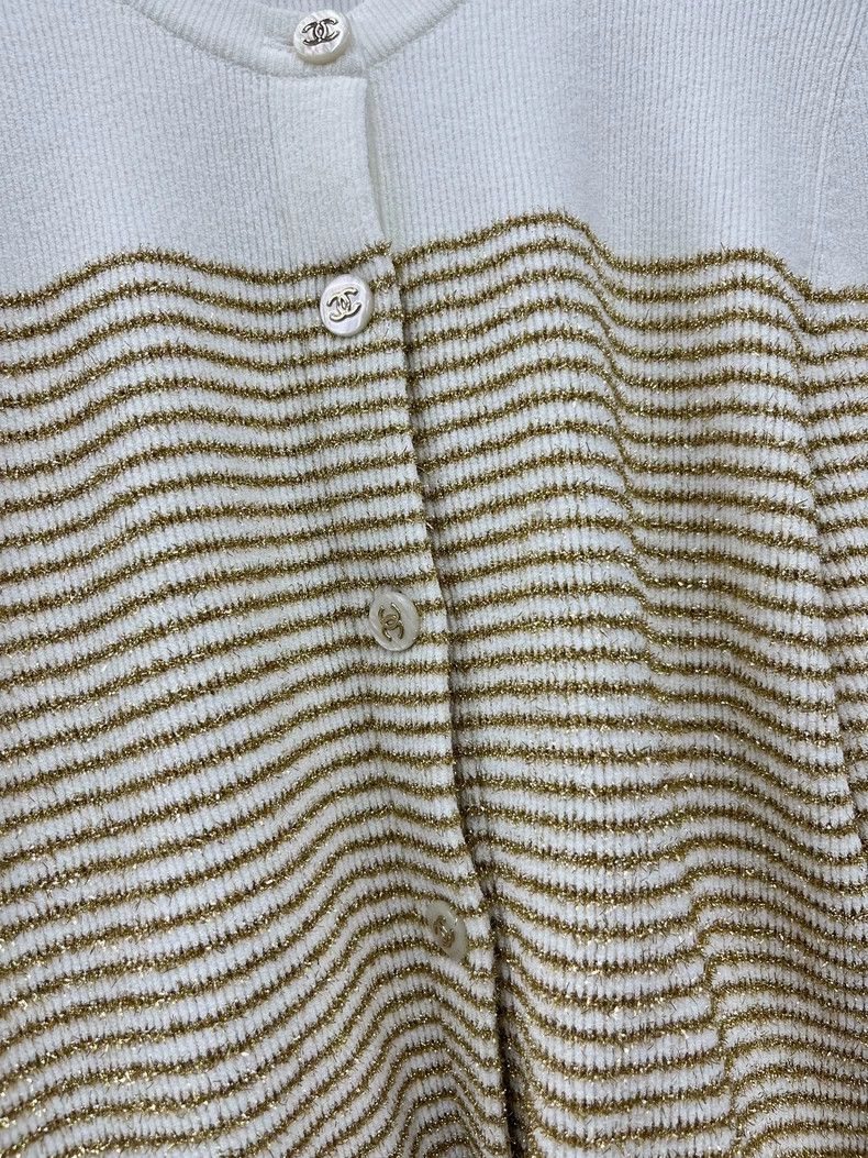 Chanel Chanel Gold Sequin Stripe Cardigan Size US M / EU 48-50 / 2 - 2 Thumbnail