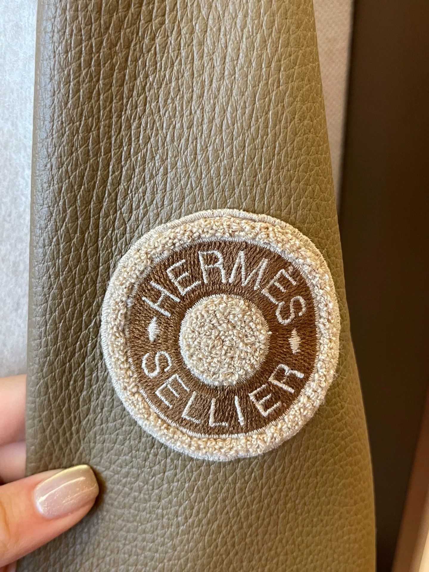 Hermes Hermes Cashmere Leather-Sleeve Coat Size US M / EU 48-50 / 2 - 3 Thumbnail