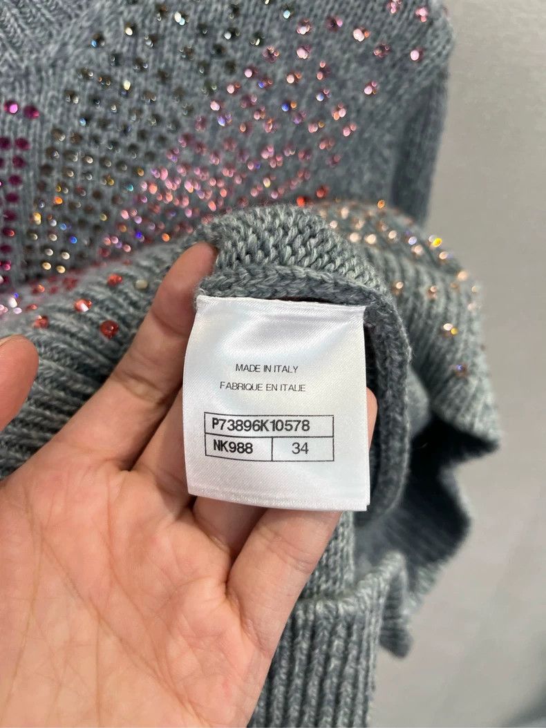 Chanel Chanel Gray Crystal Logo Long Sleeve Sweater Size US S / EU 44-46 / 1 - 5 Thumbnail