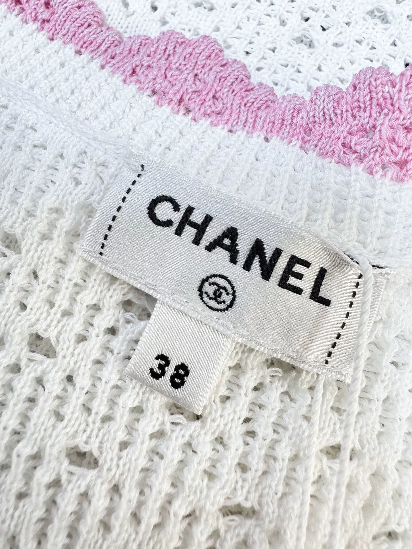 Chanel Chanel White Pink Trim Knit Sleeveless Top Size US L / EU 52-54 / 3 - 3 Thumbnail